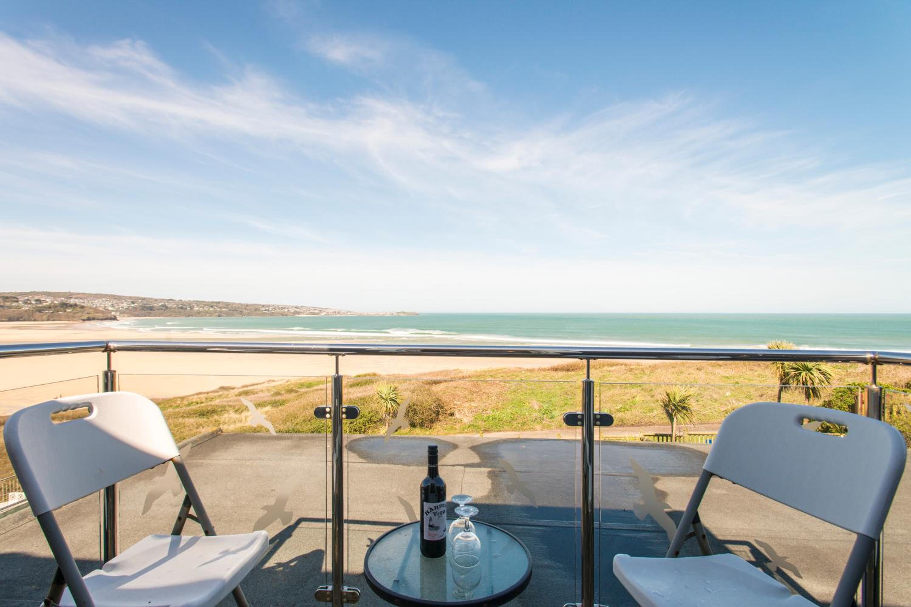 Double Room with Balcony and Sea View photo 3