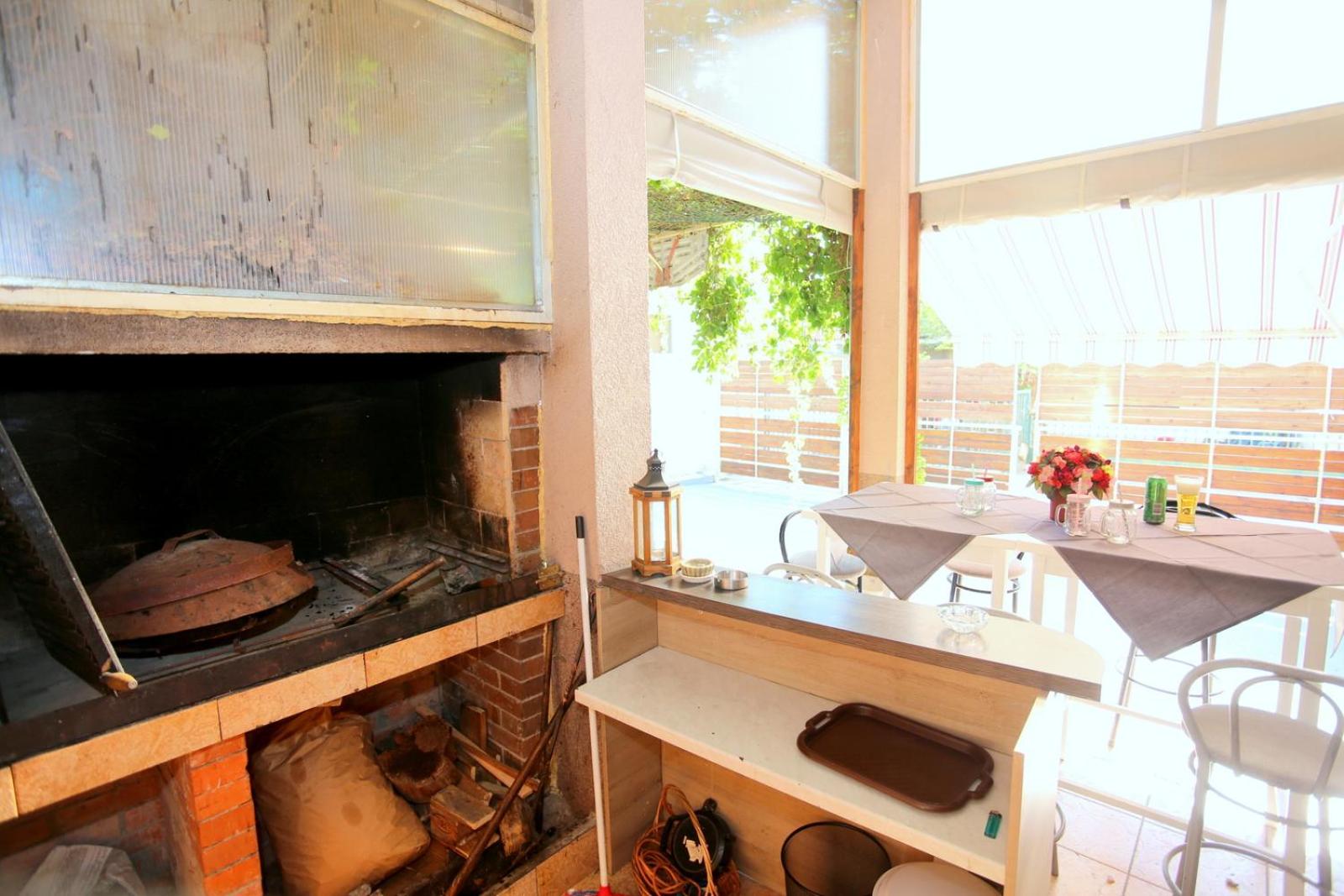 Apartment - Ground Floor - Photo 4