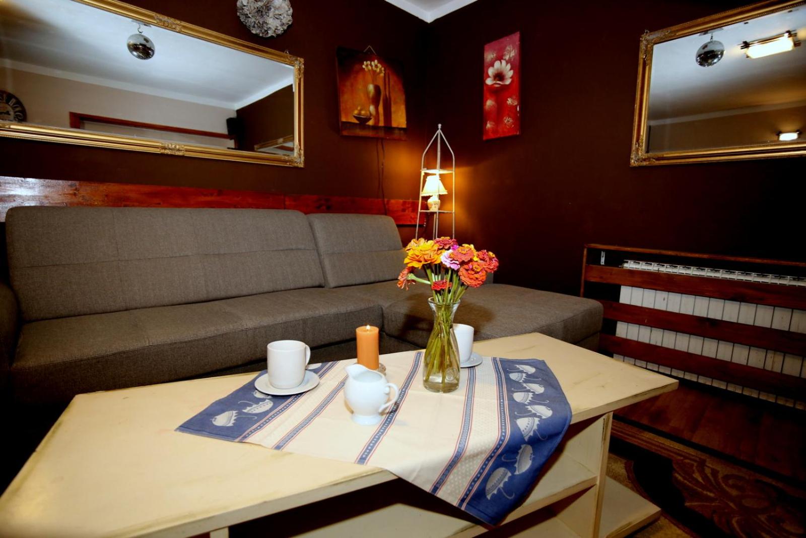 Apartment - Ground Floor - Photo 1