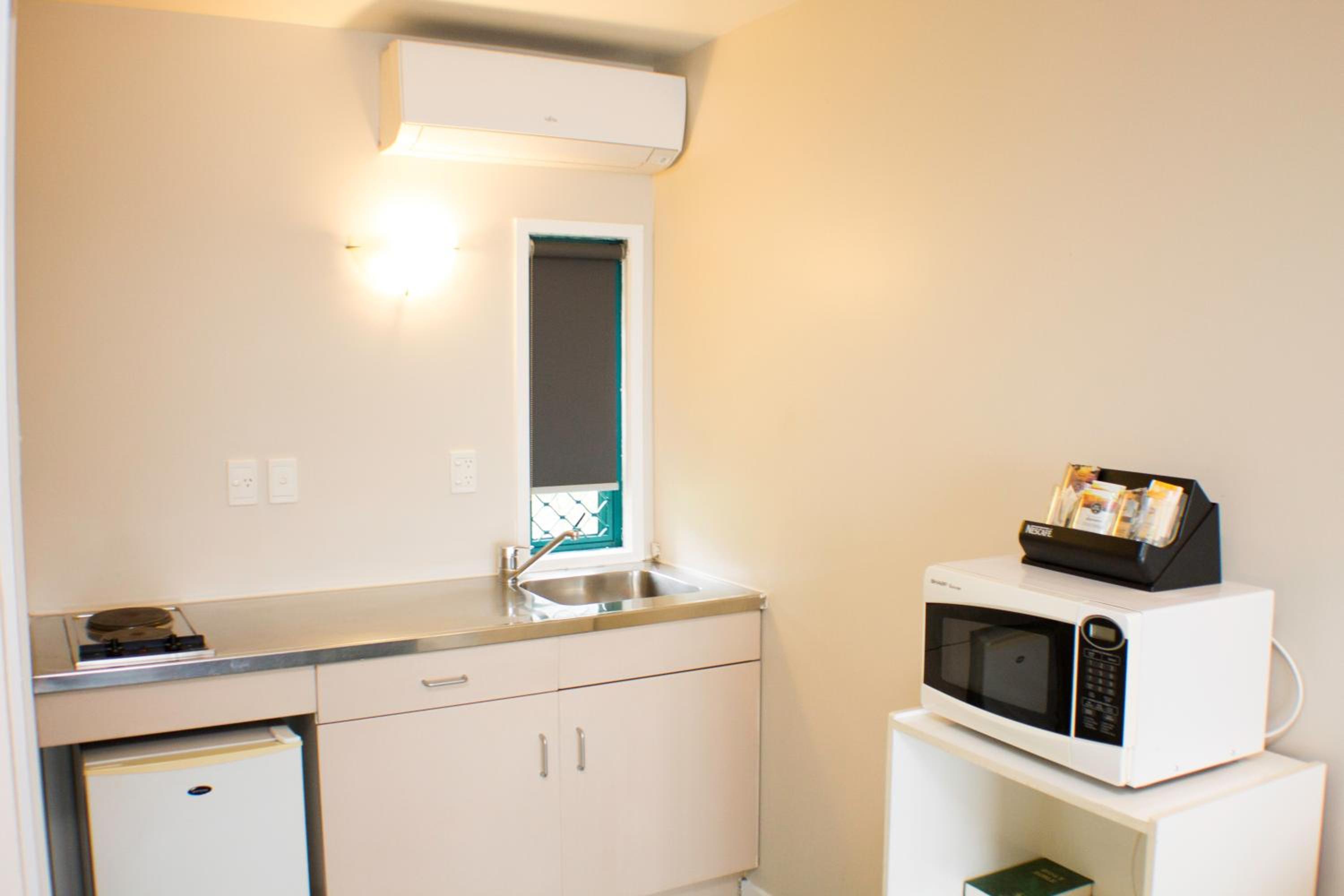 Studio Unit - Photo 4