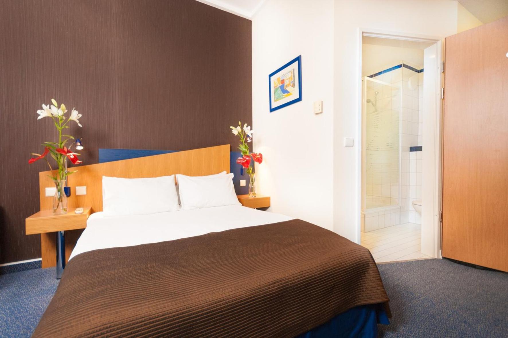 Double Room with Extra Bed - Photo 5
