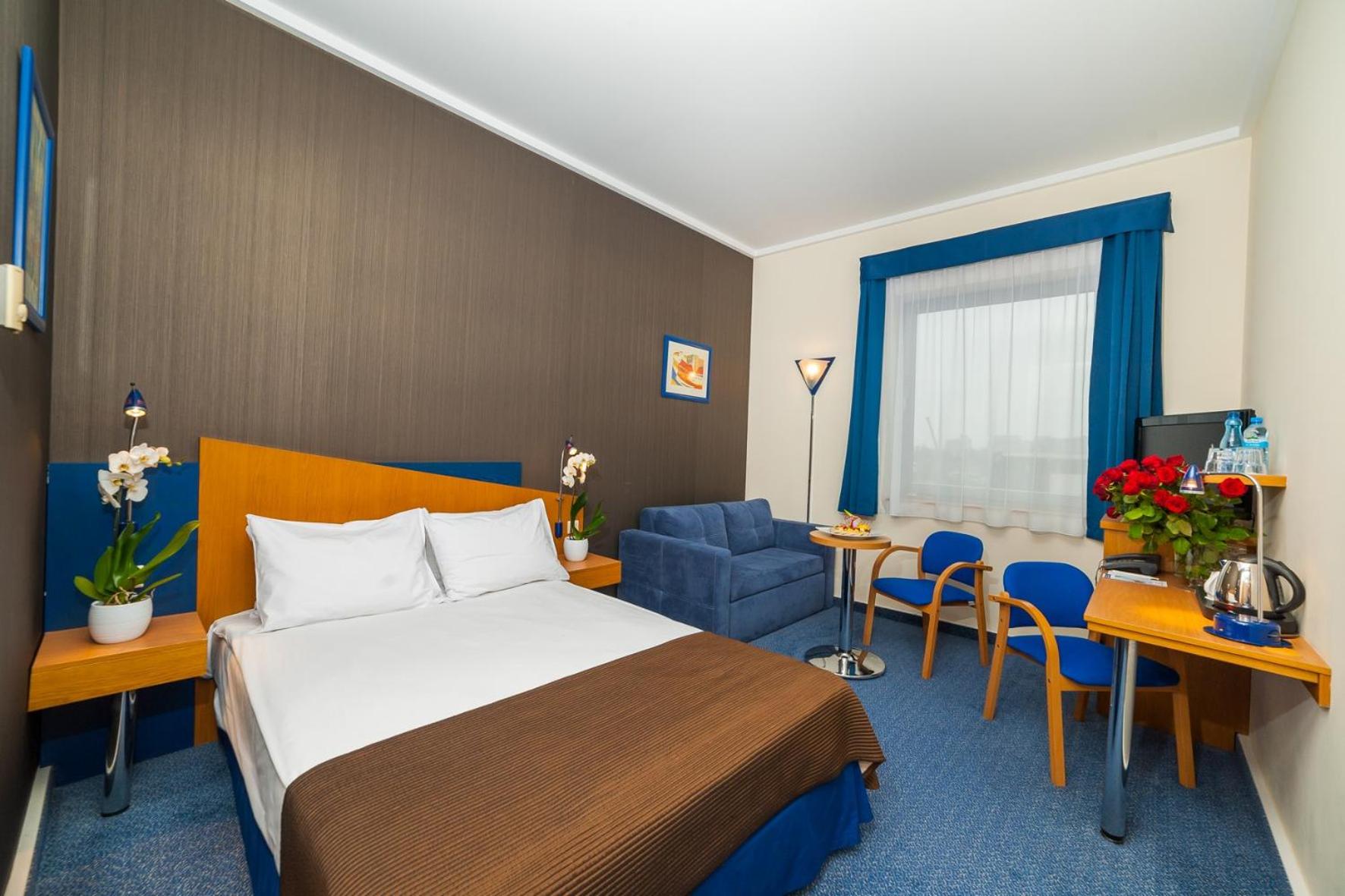 Double Room with Extra Bed - Photo 1