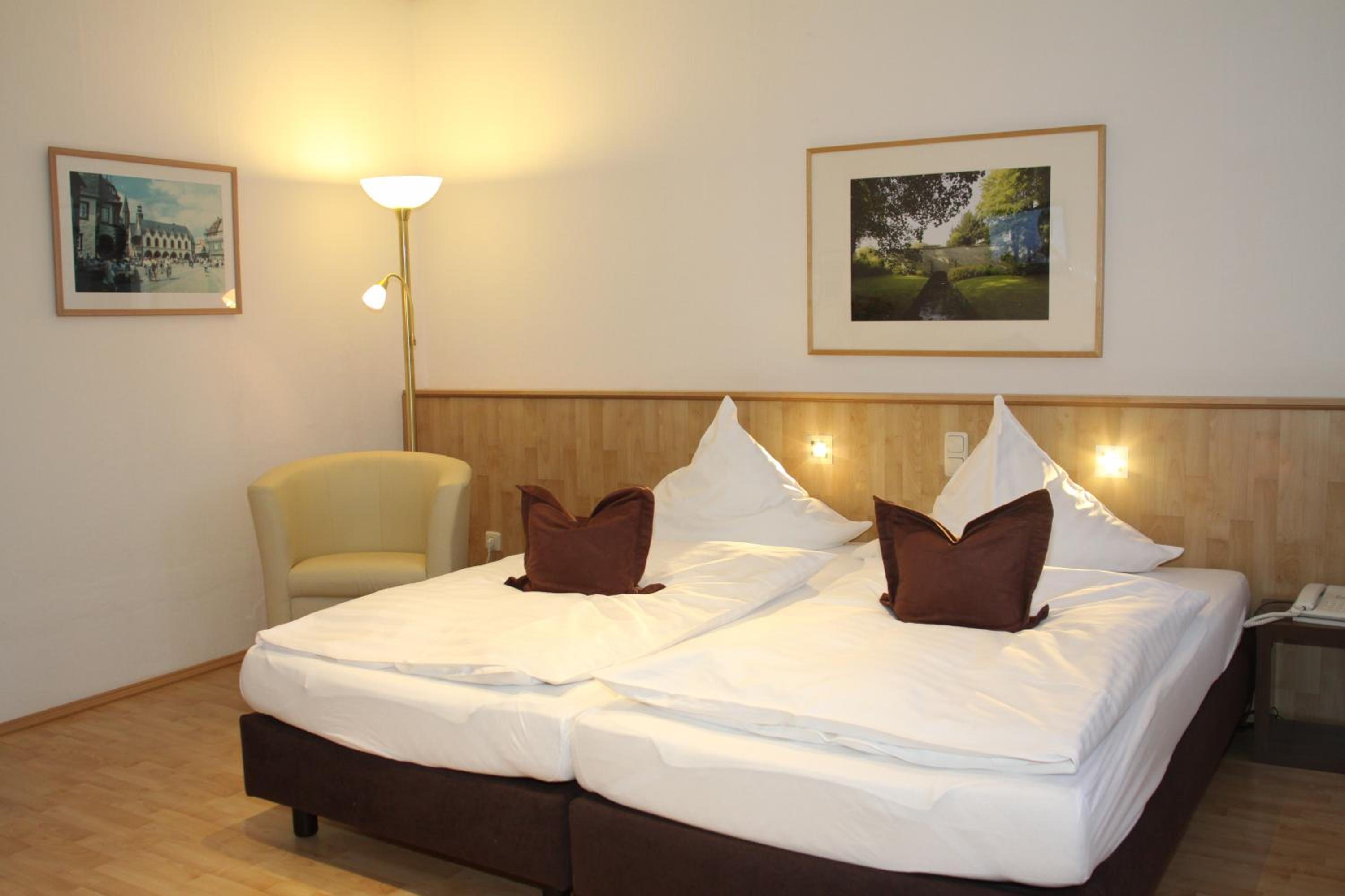 Double Room - Photo 18