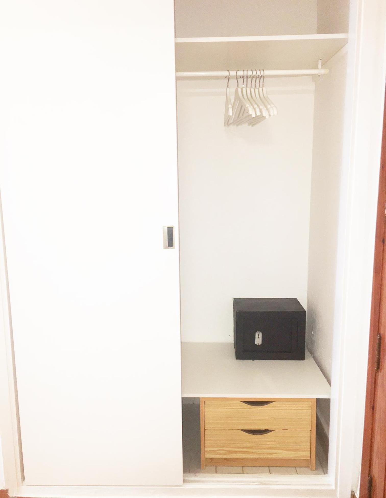 Studio Apartment - Photo 9