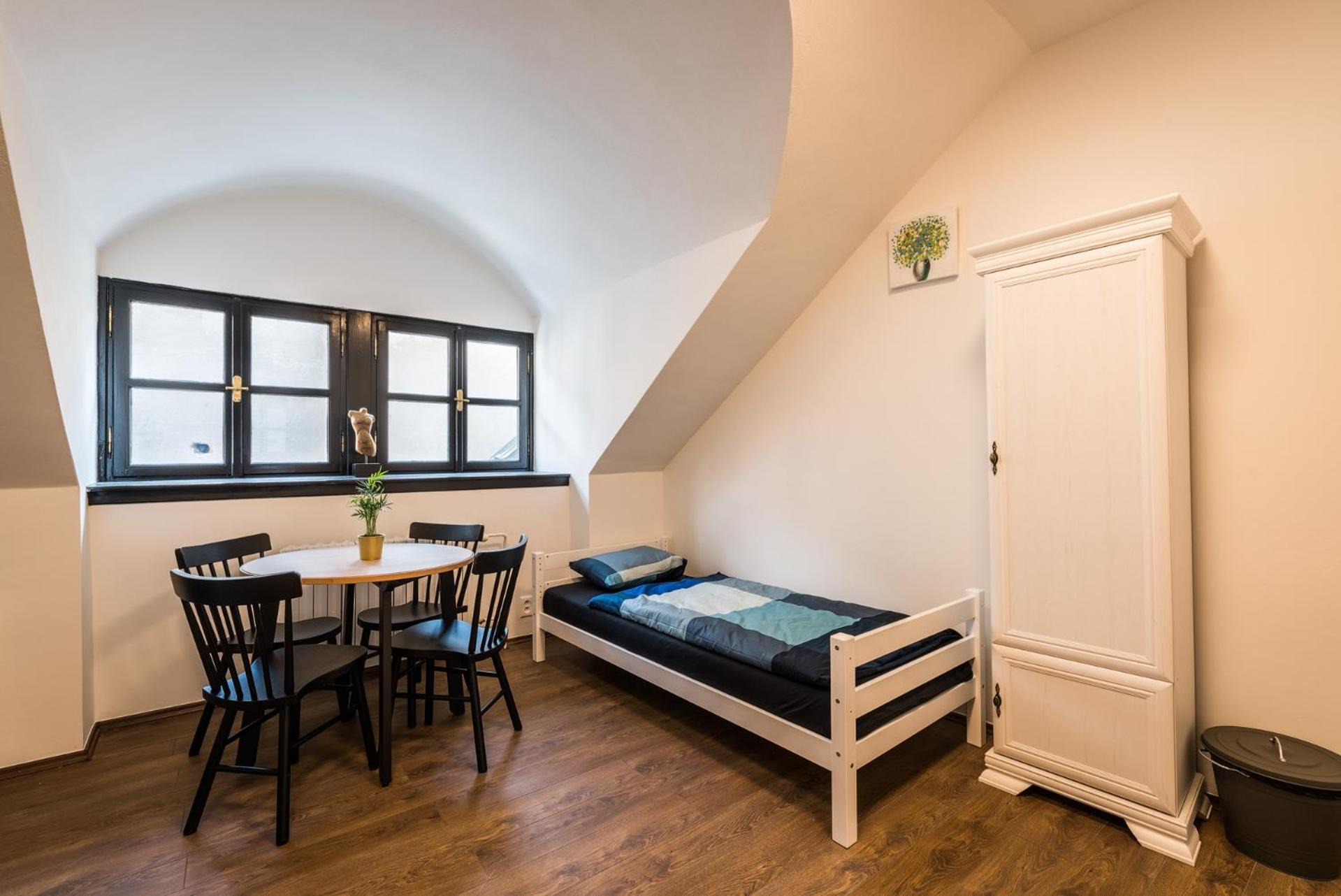 Quadruple Room with Shared Bathroom photo 3