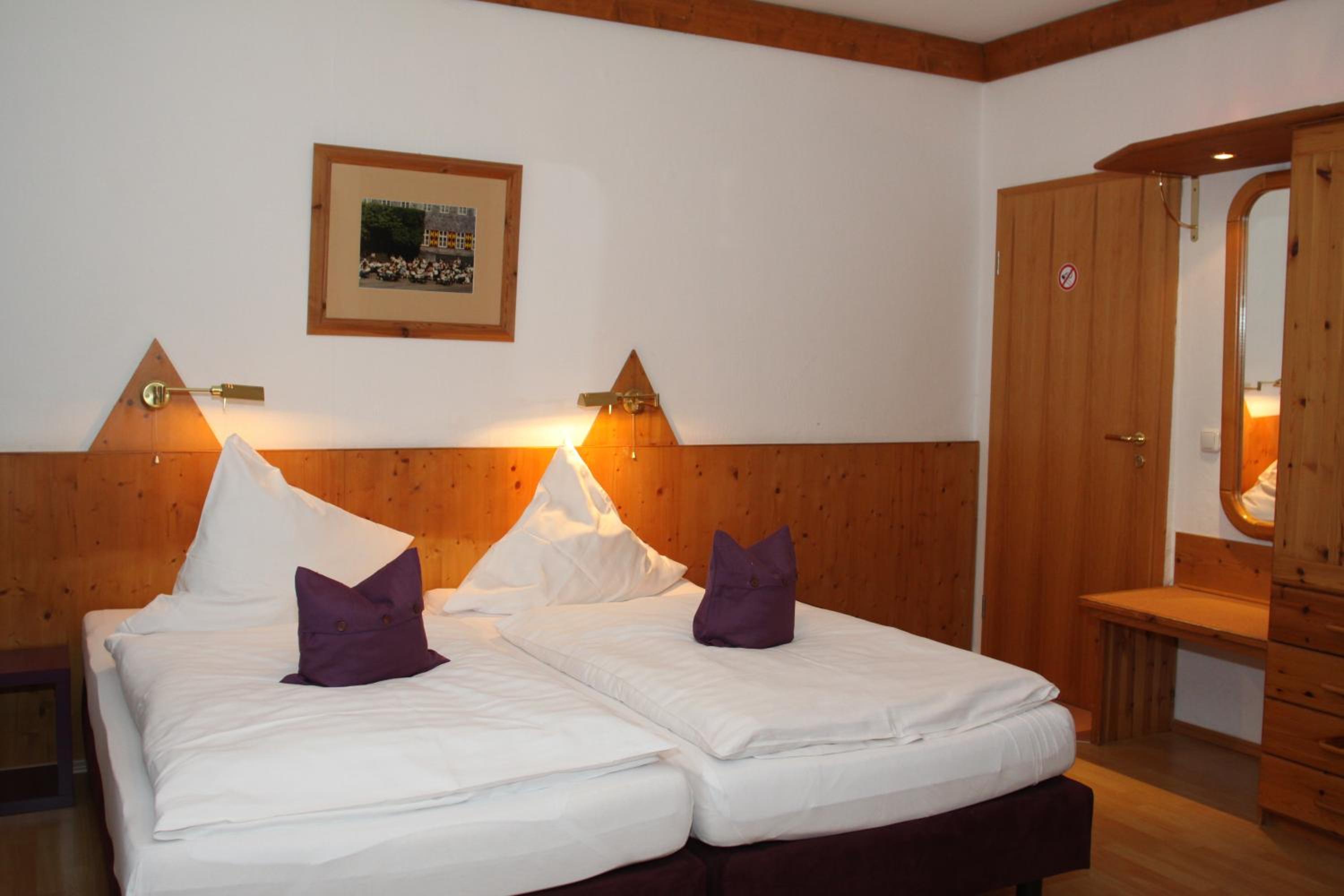 Double Room - Photo 15