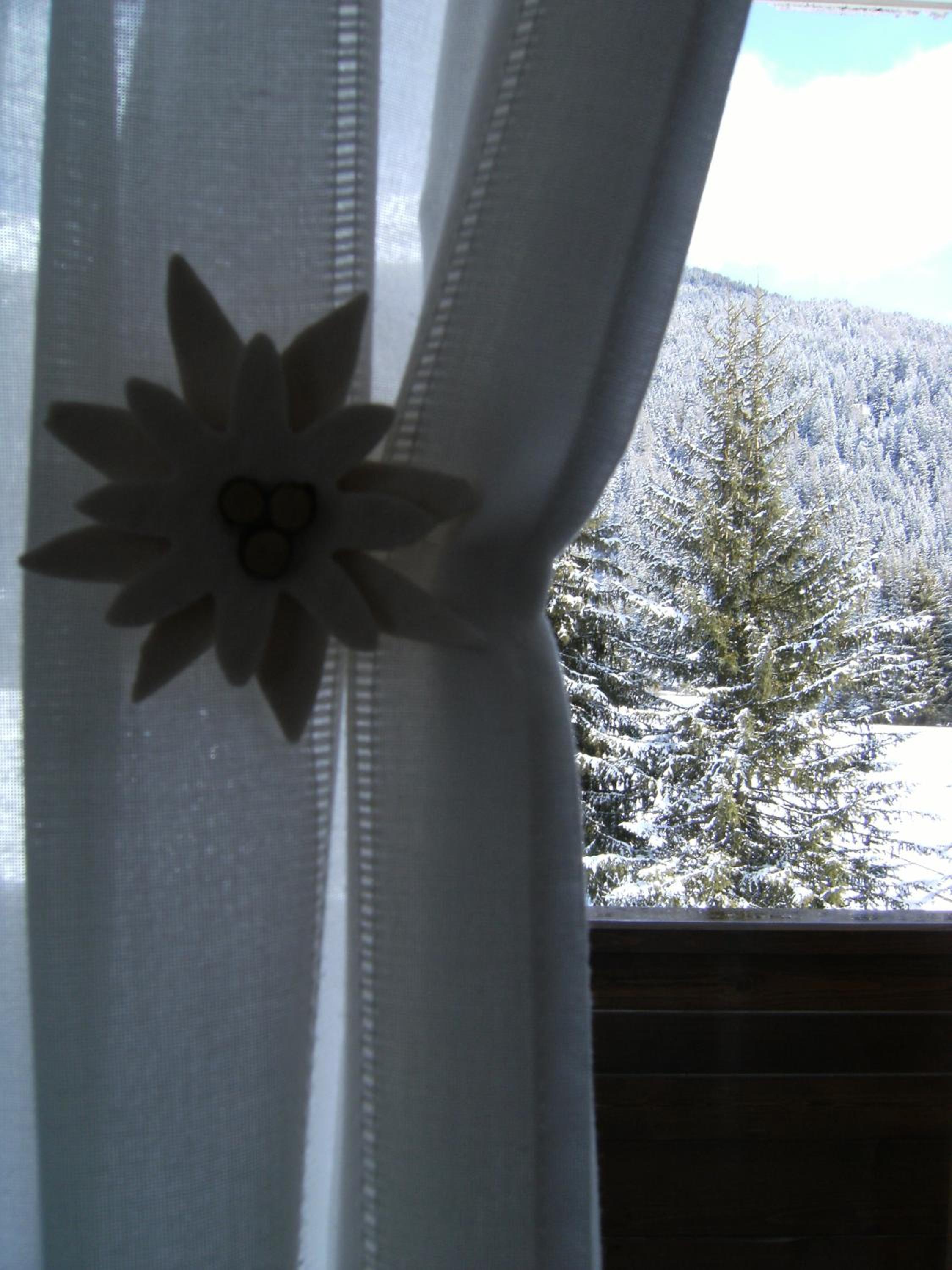 Twin Room with Balcony - Photo 2