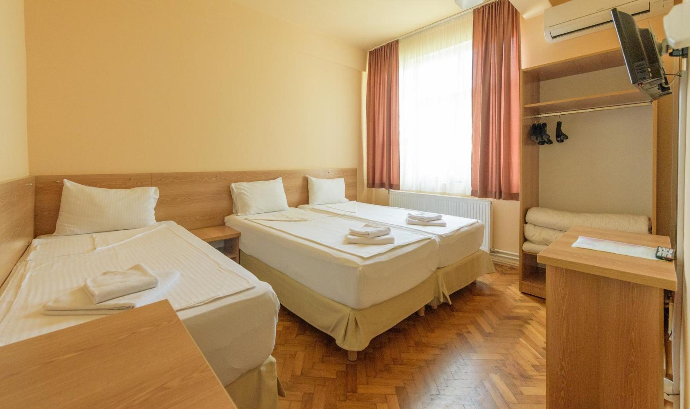 Triple Room photo 2