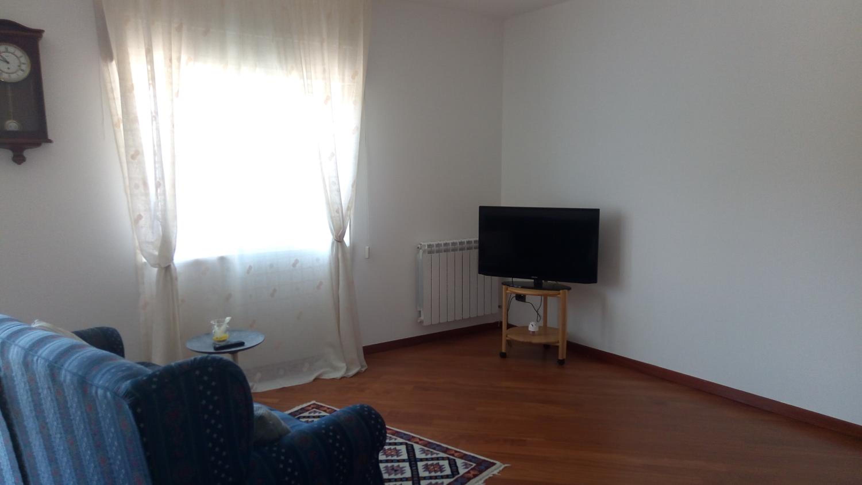 Three-Bedroom Apartment photo 2