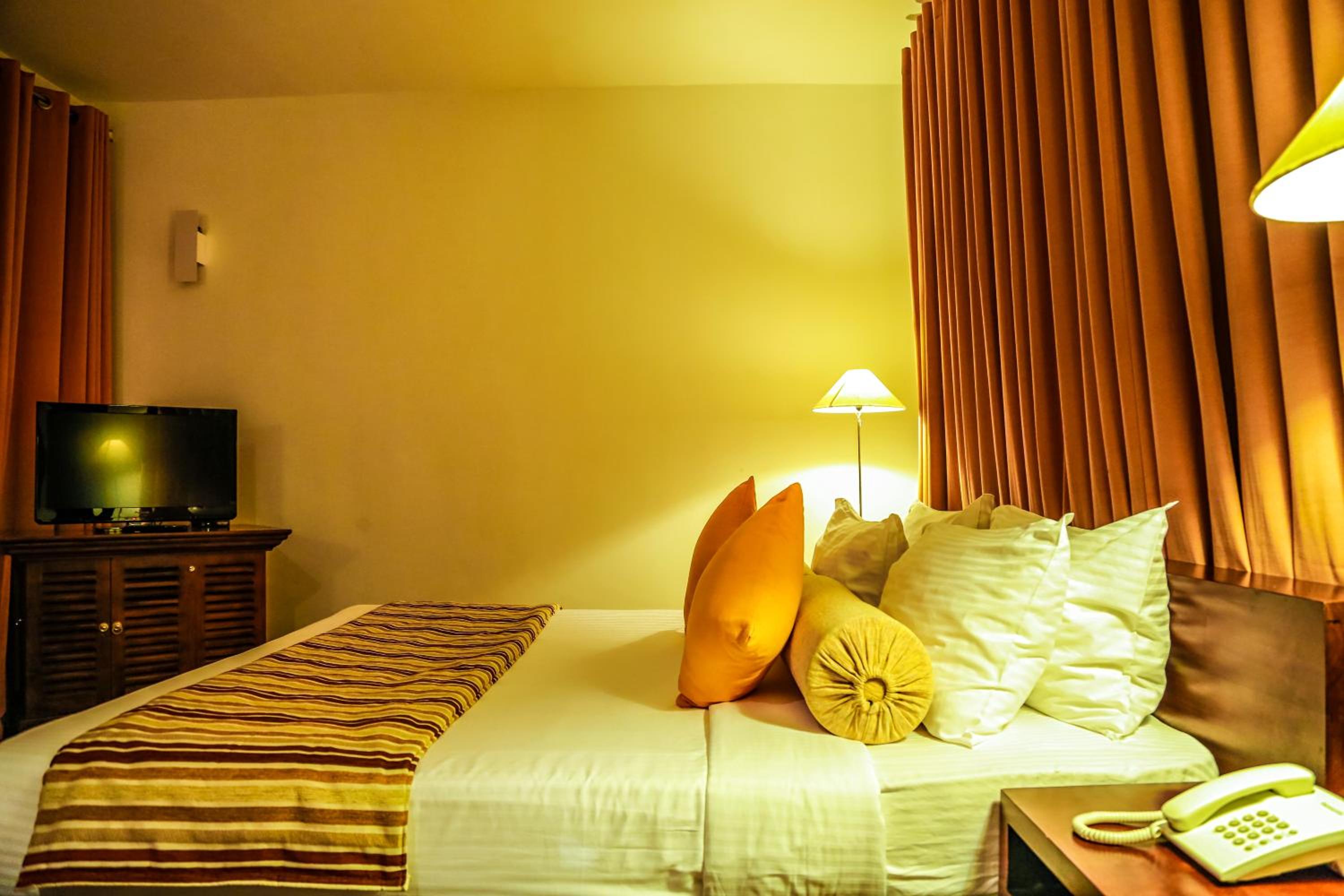 Executive Suite photo 2