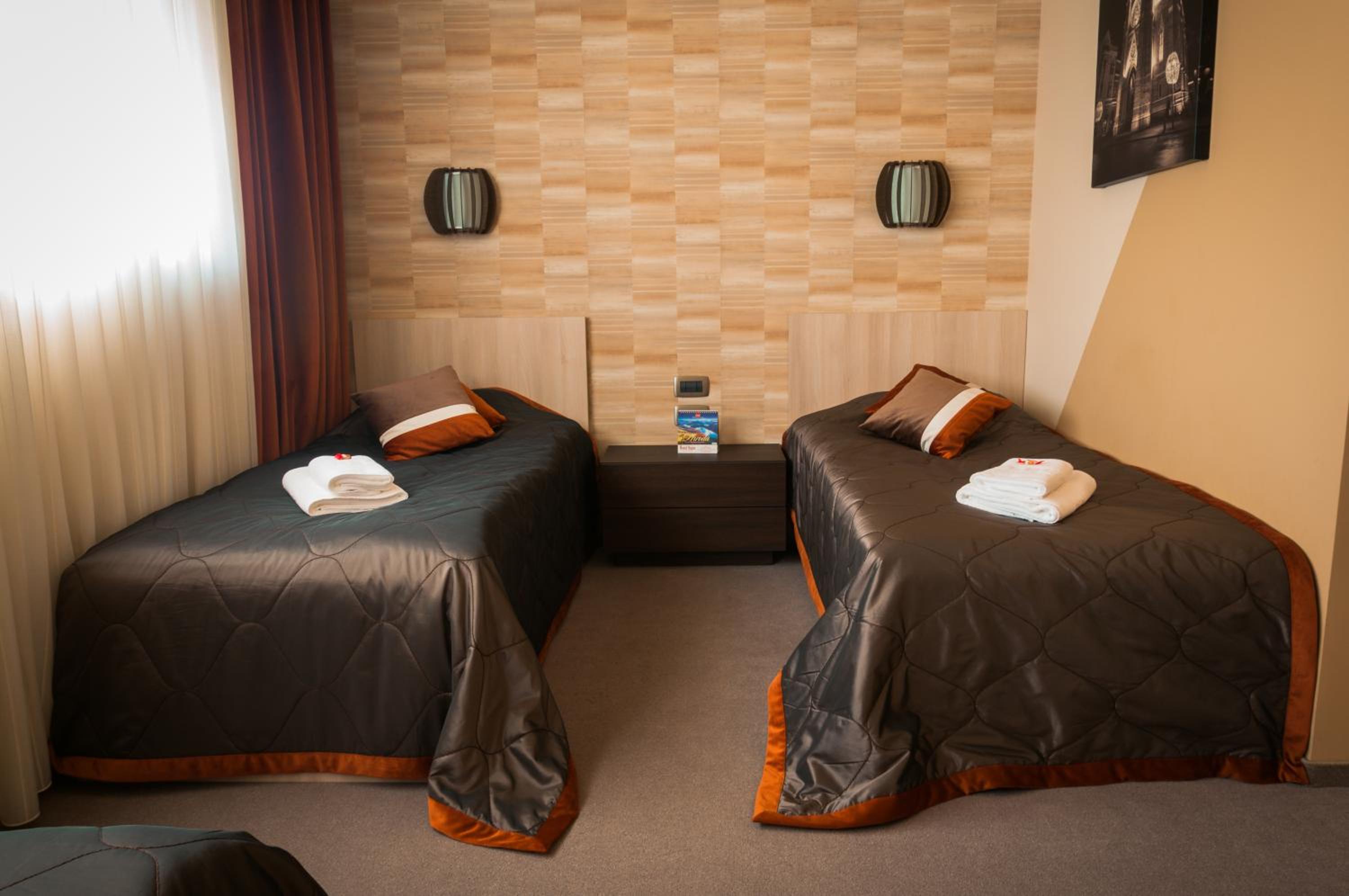 Triple Room photo 2