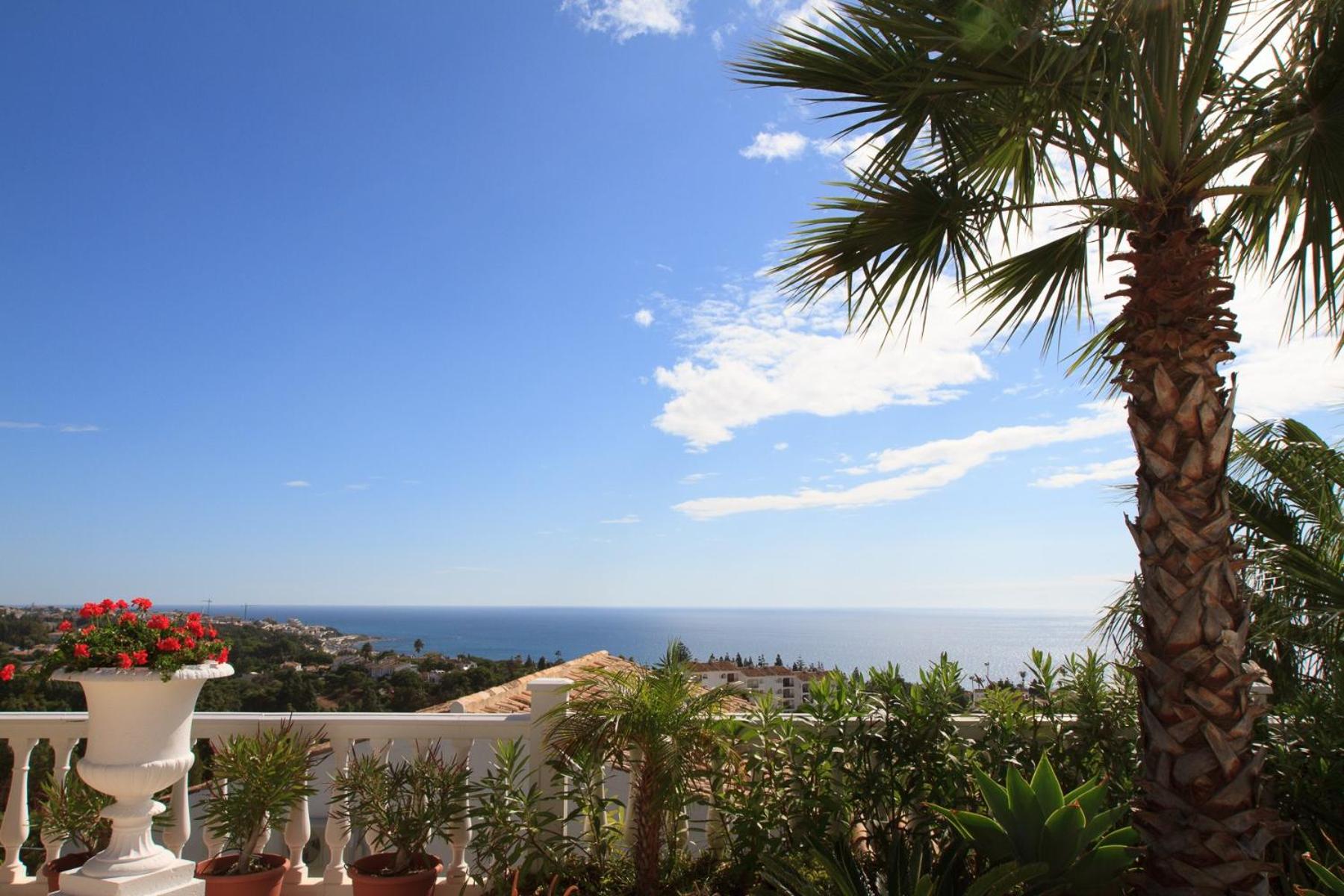 Villa with Sea View photo 2