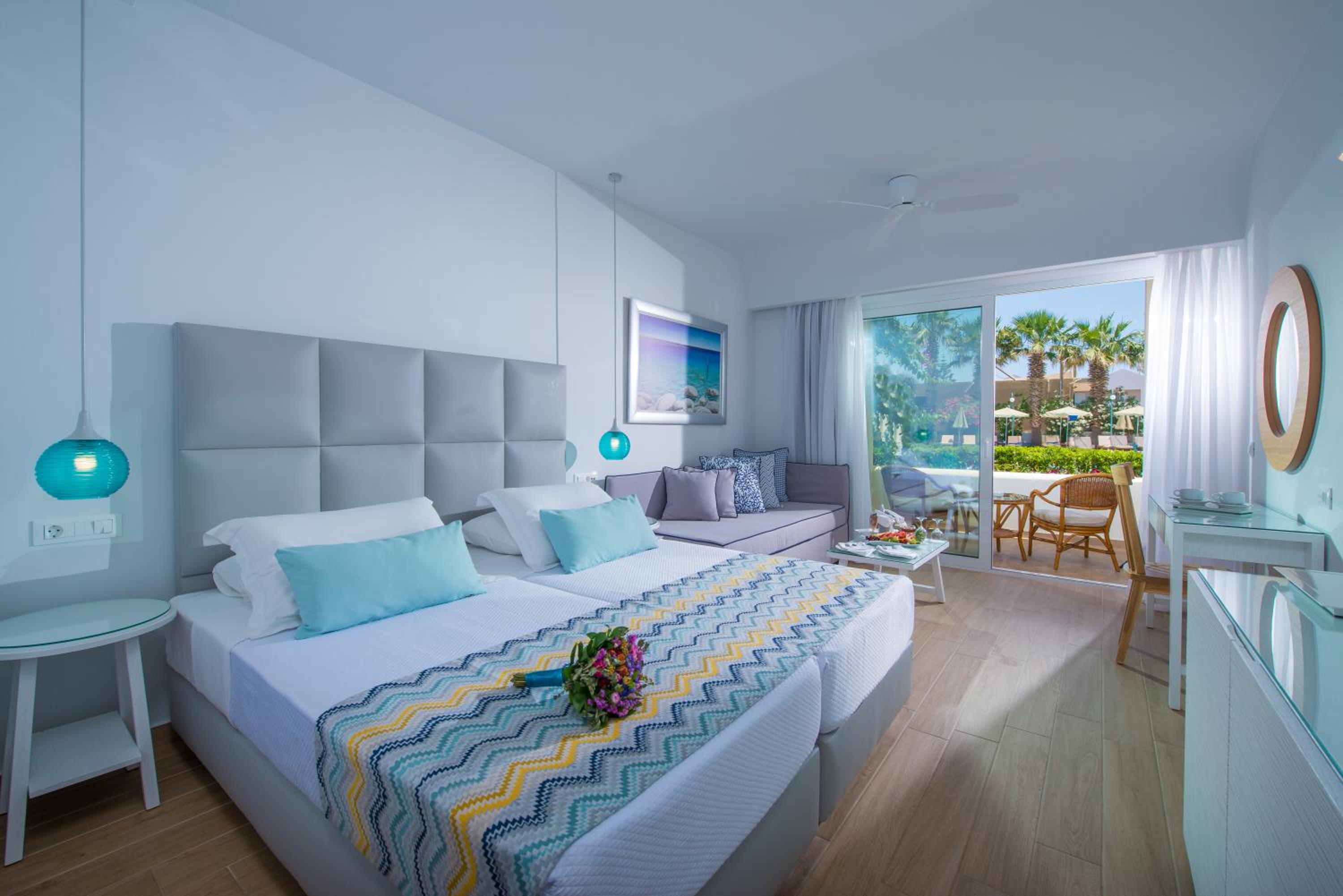 Double Room with Pool View