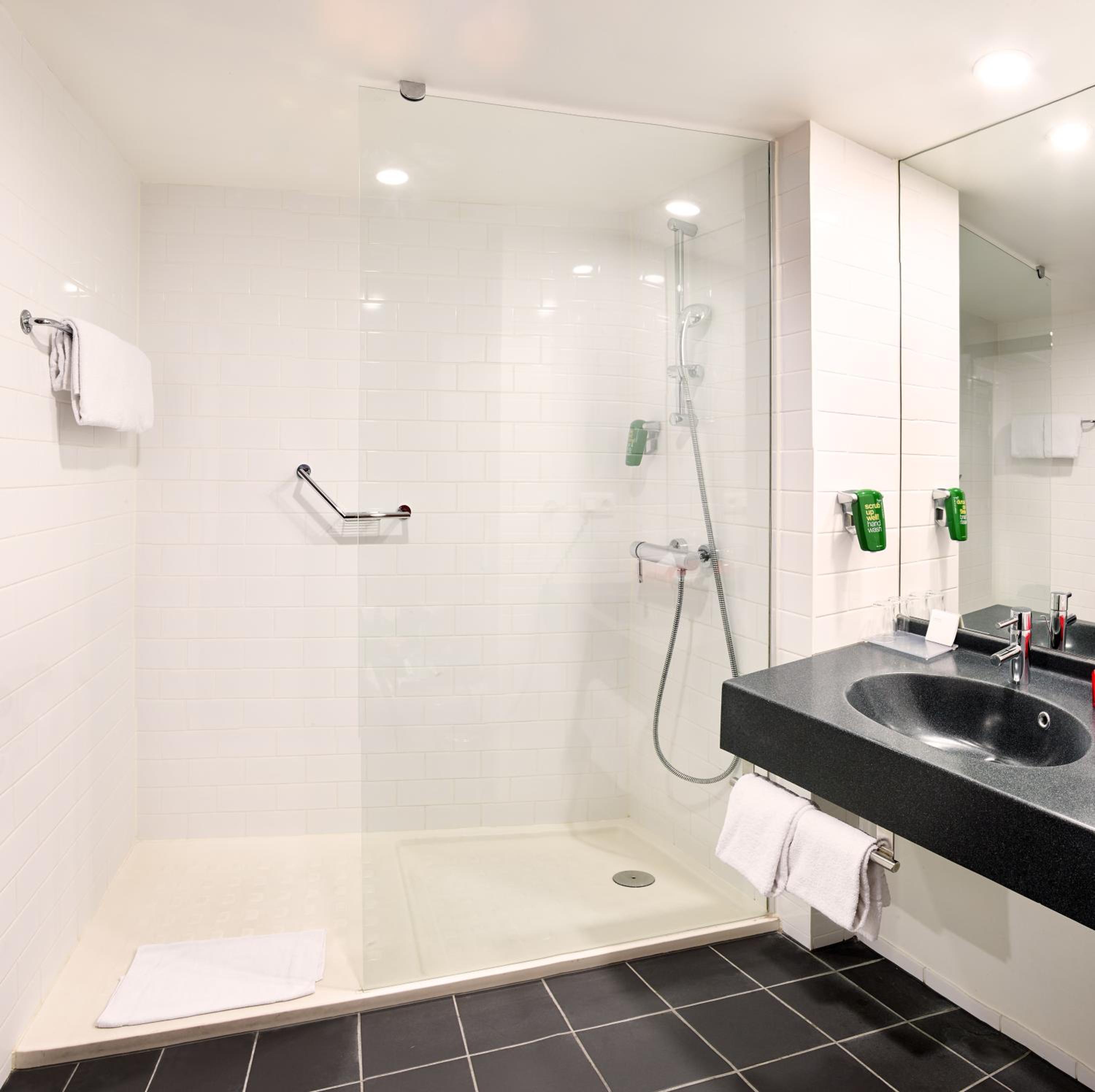 Standard Room - Photo 5