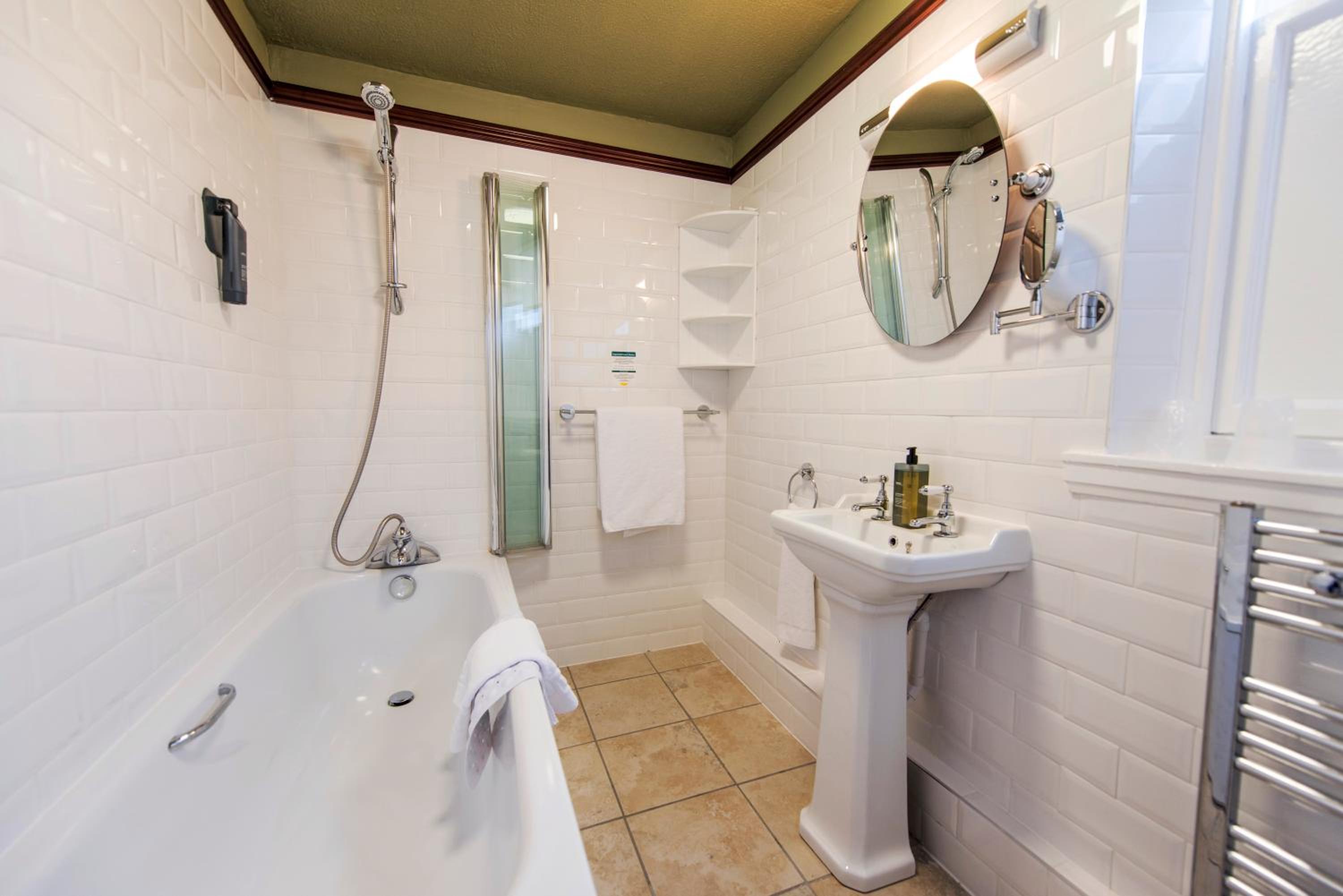 Superior Twin Room - Photo 10