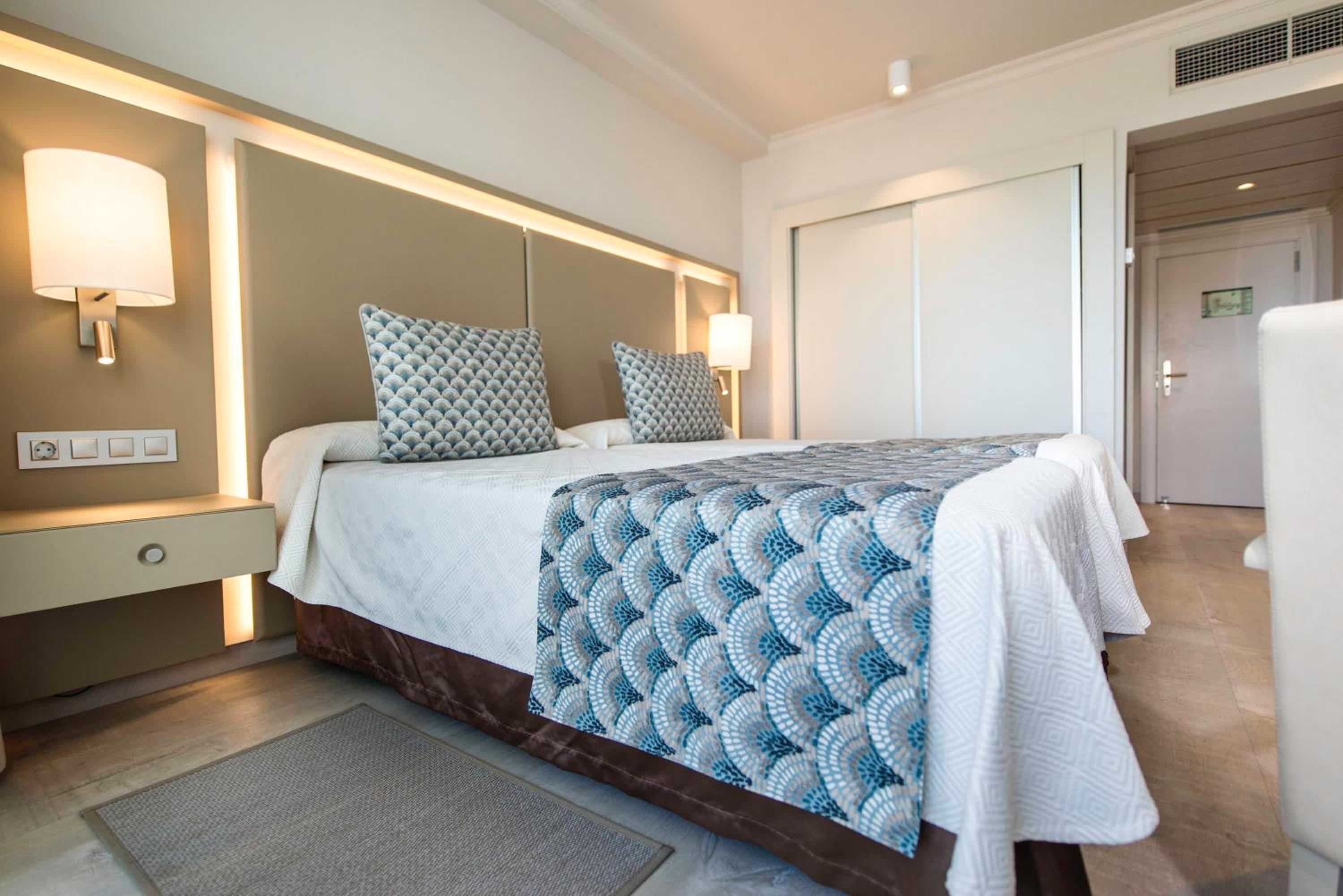 Standard Double Room (3 Adults)