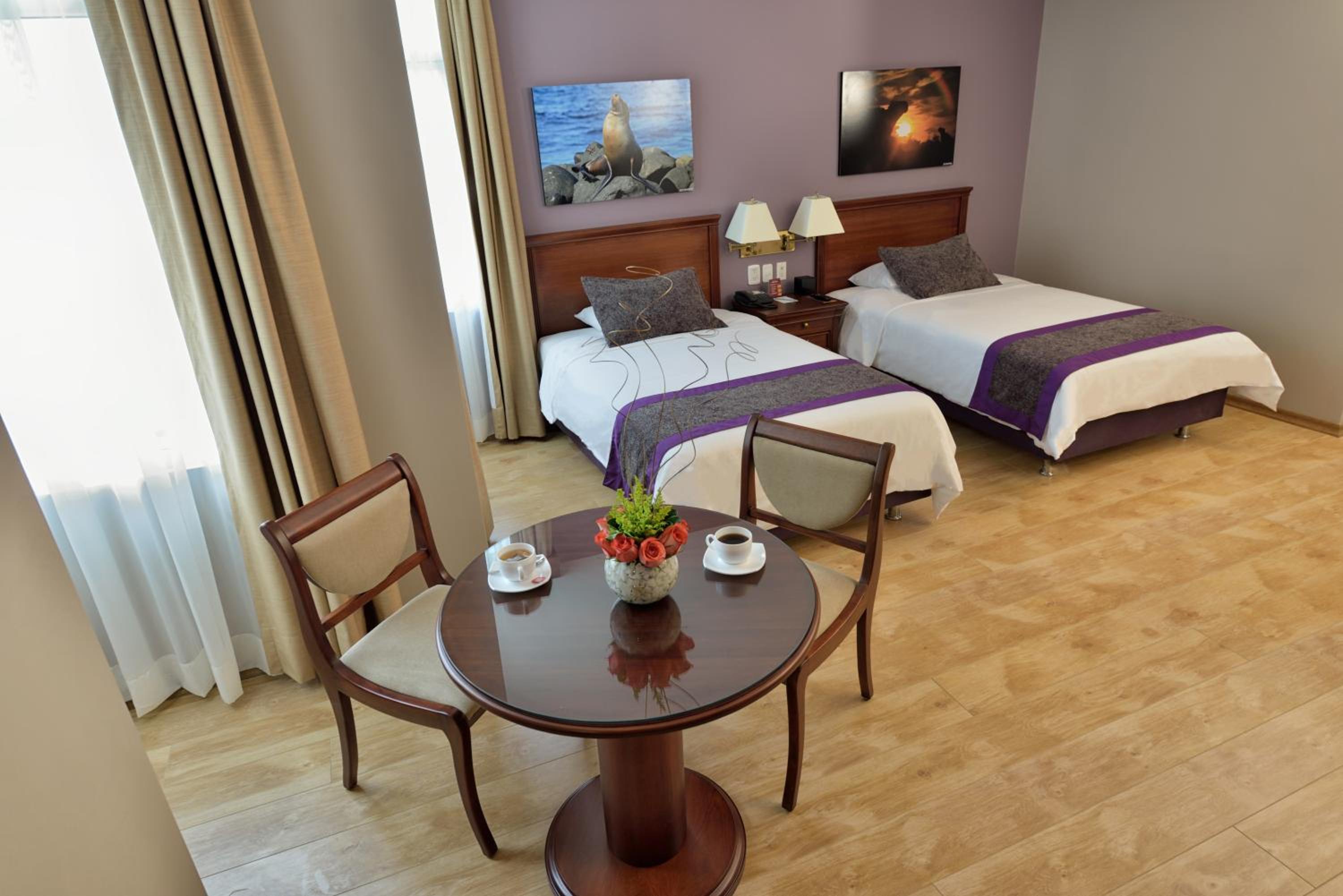 Superior Suite with 2 Single Beds - Photo 14