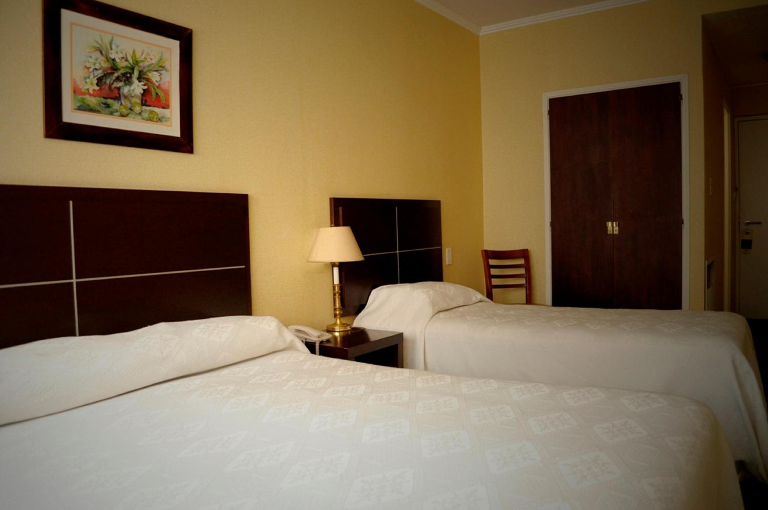 Standard Triple Room - Photo 2