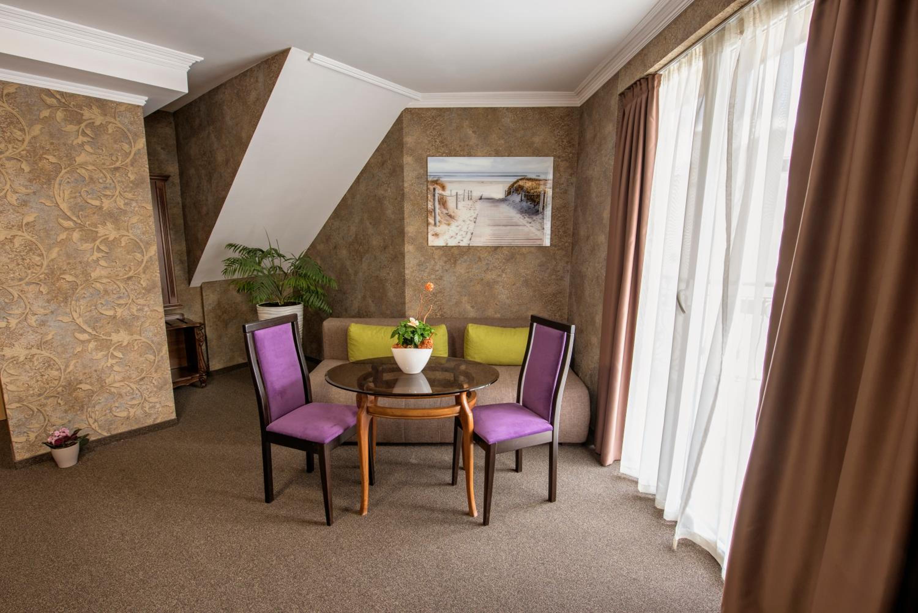 Suite with City View photo 3