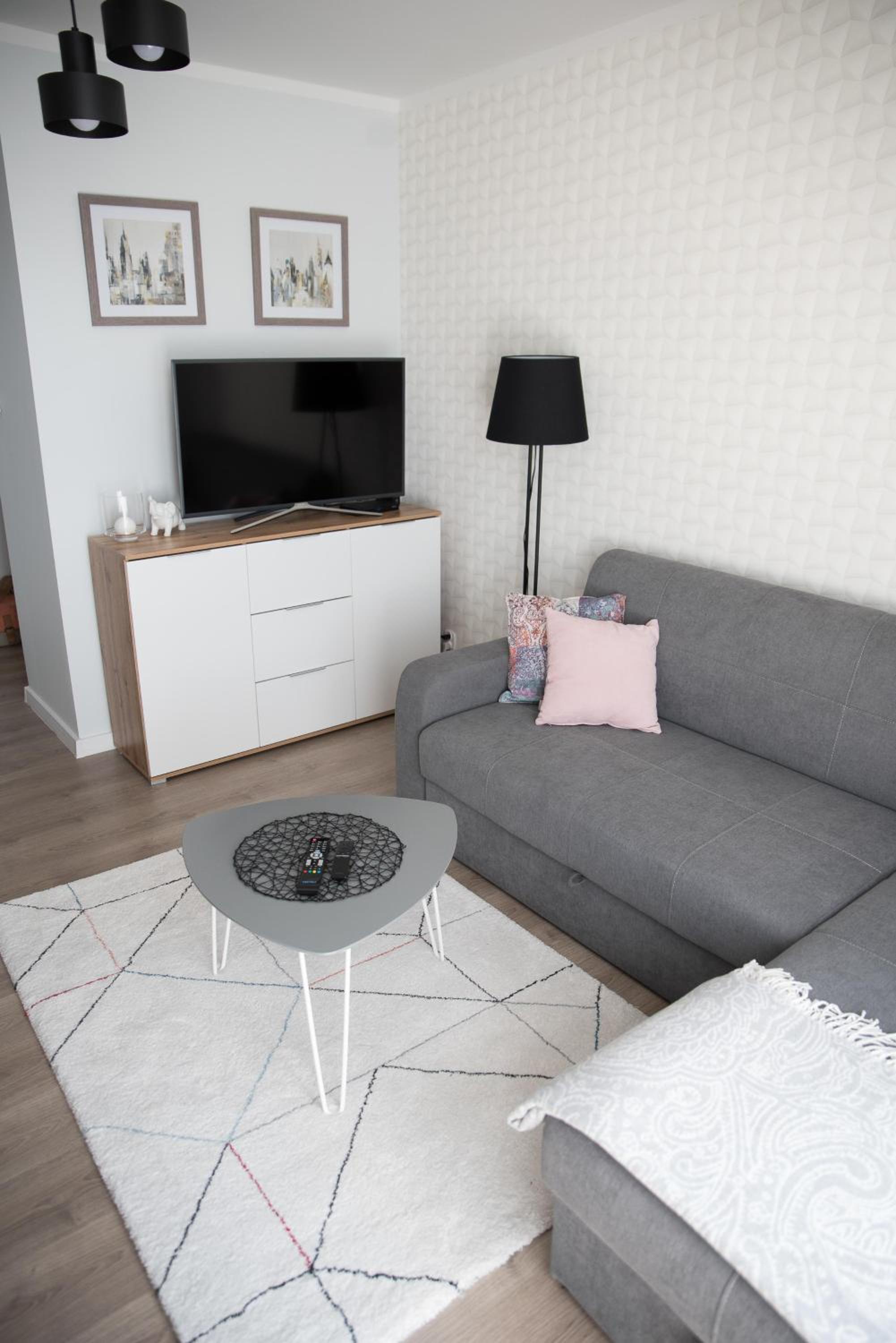 Apartment - Photo 2