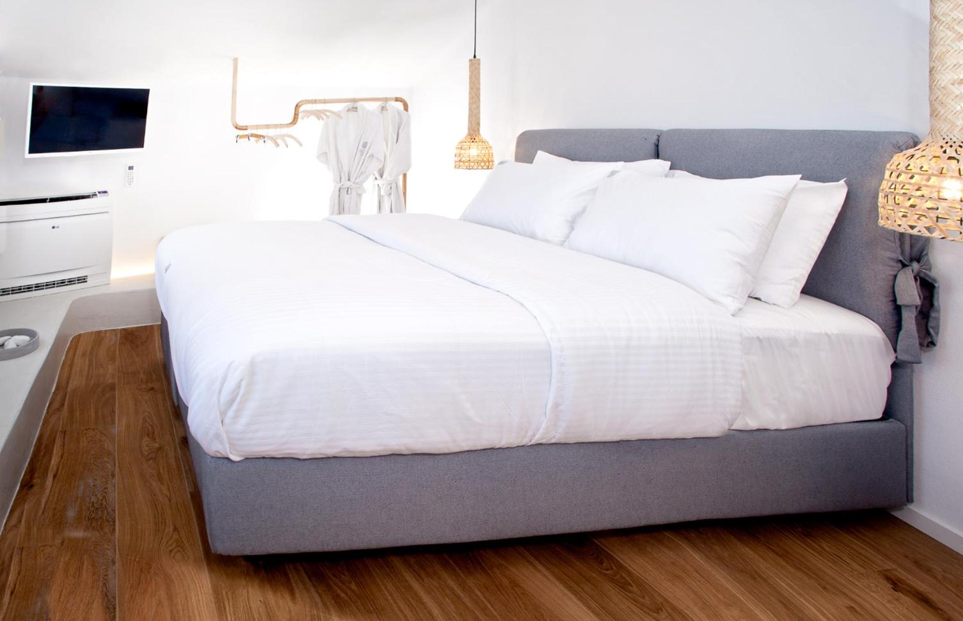 S Villa with Sea View and Heated Tub 