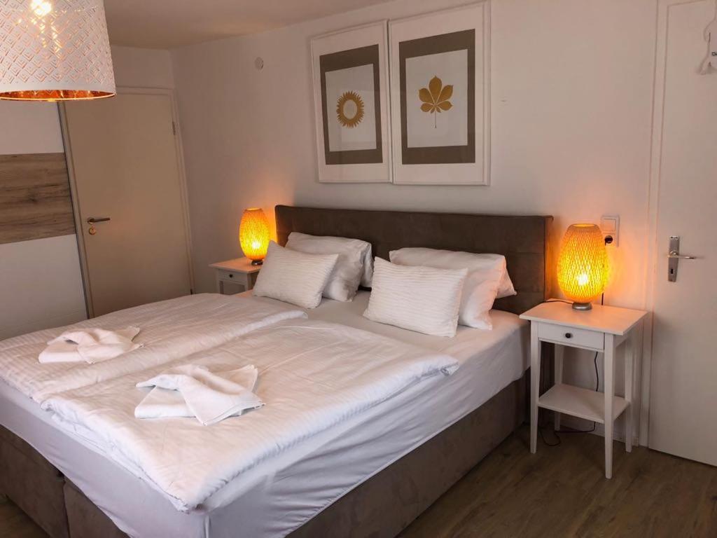 Double Room - Photo 1