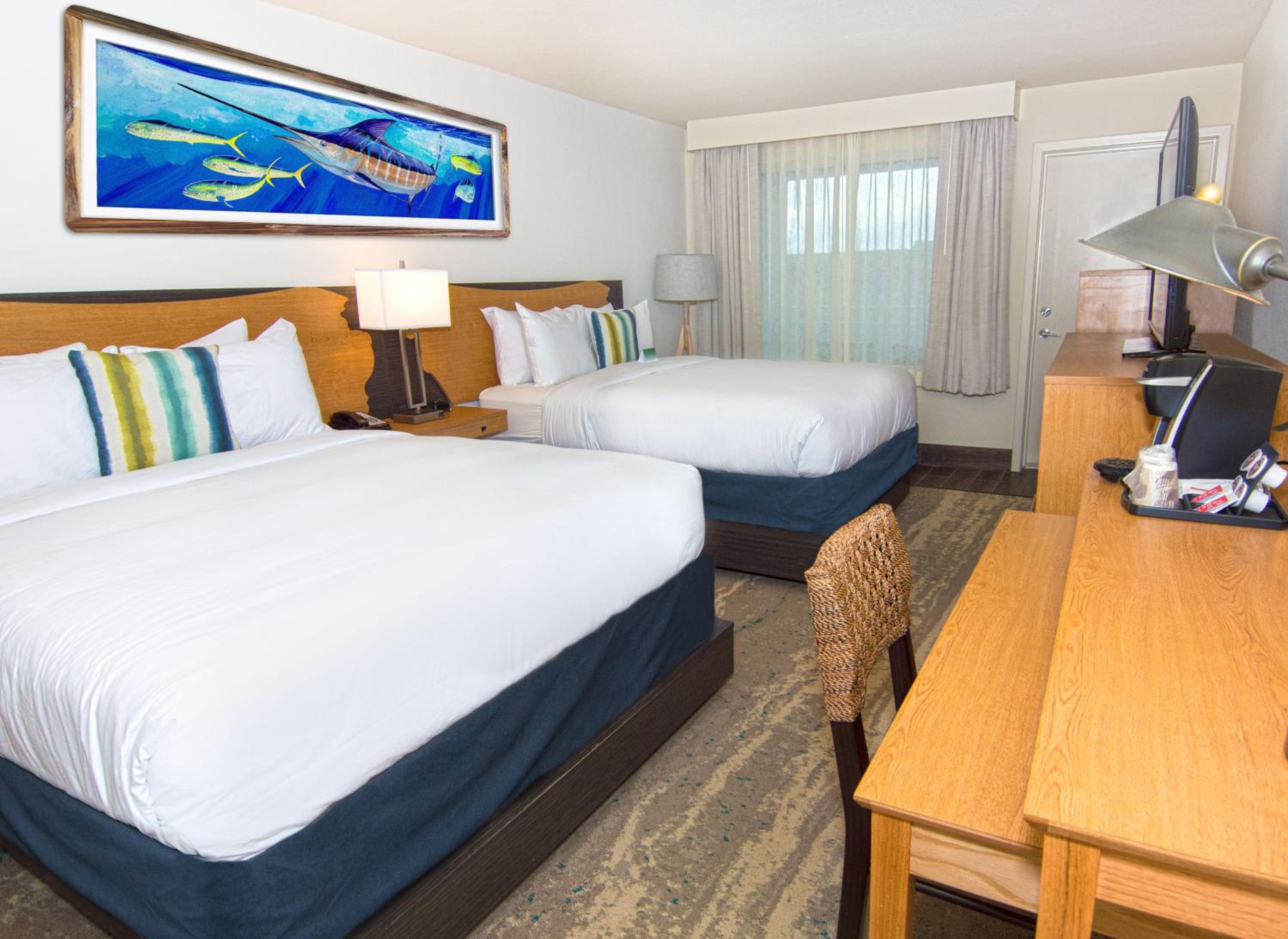 Queen Room with Two Queen Beds and Balcony- Partial Ocean View photo 3