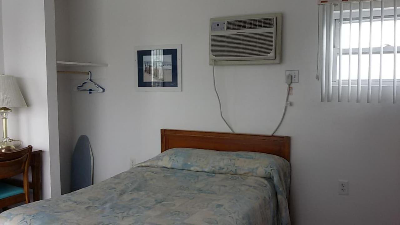 Double Room with Private Bathroom - Photo 1