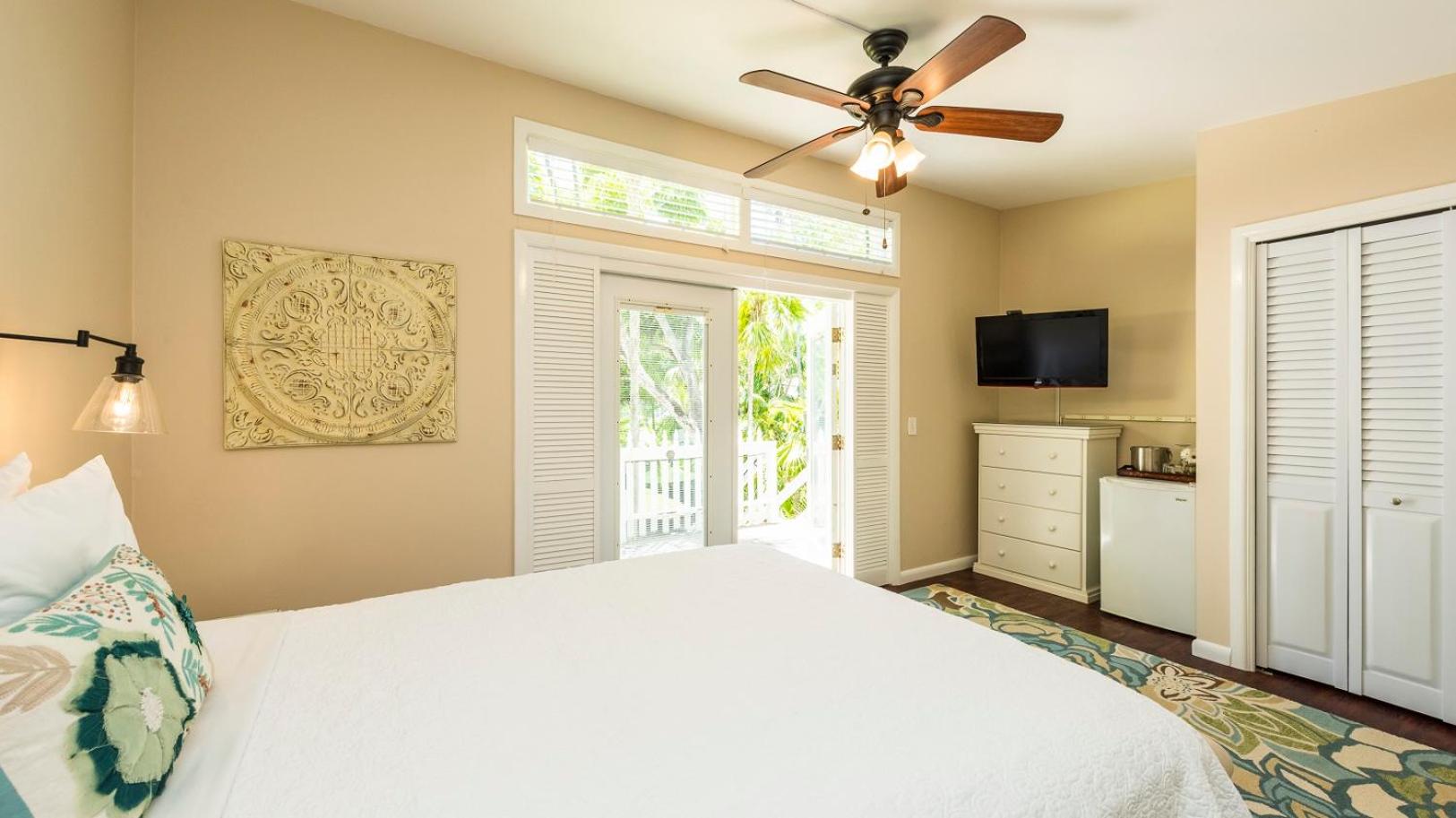 Jacaranda room photo 3
