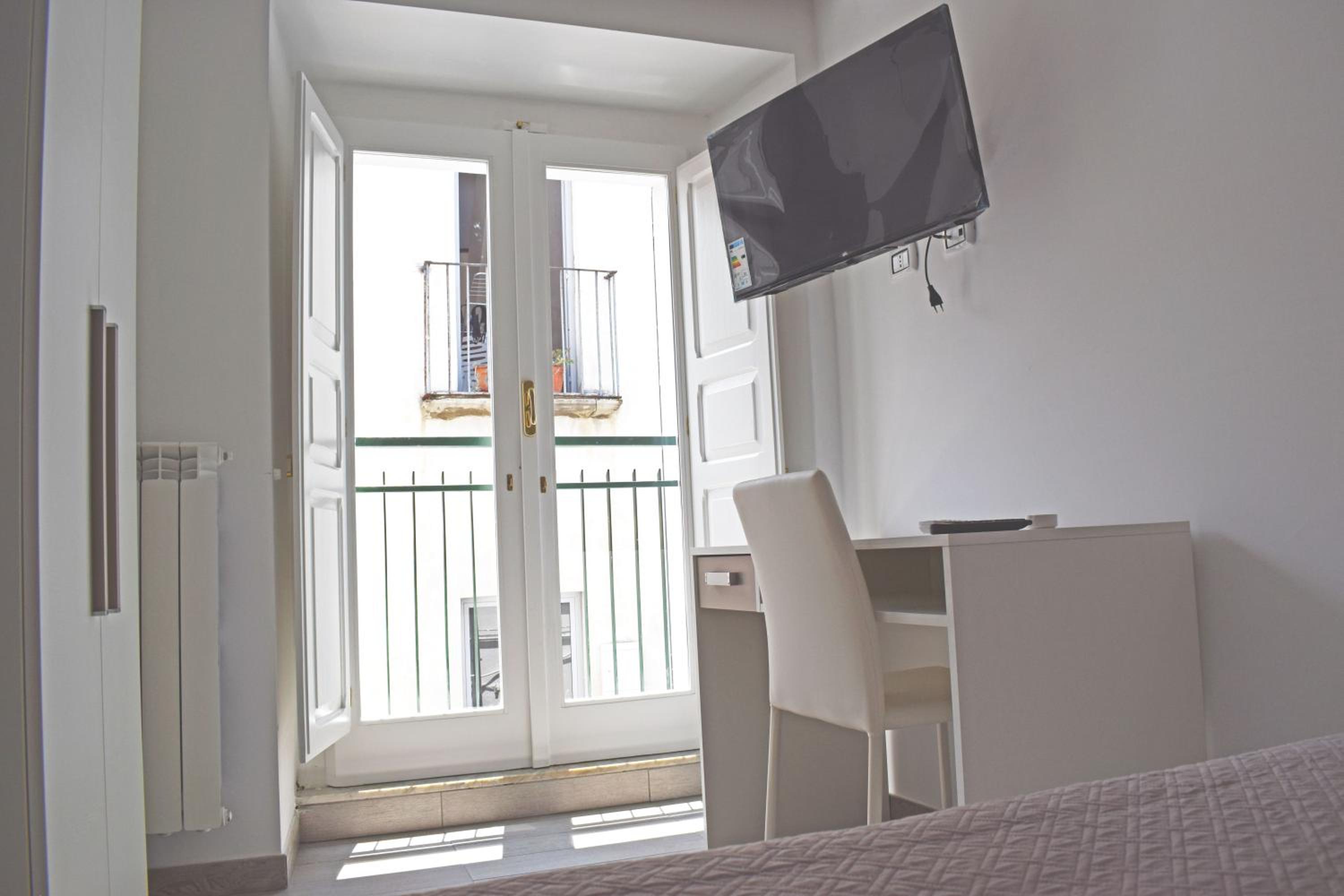 Queen Room - Photo 3