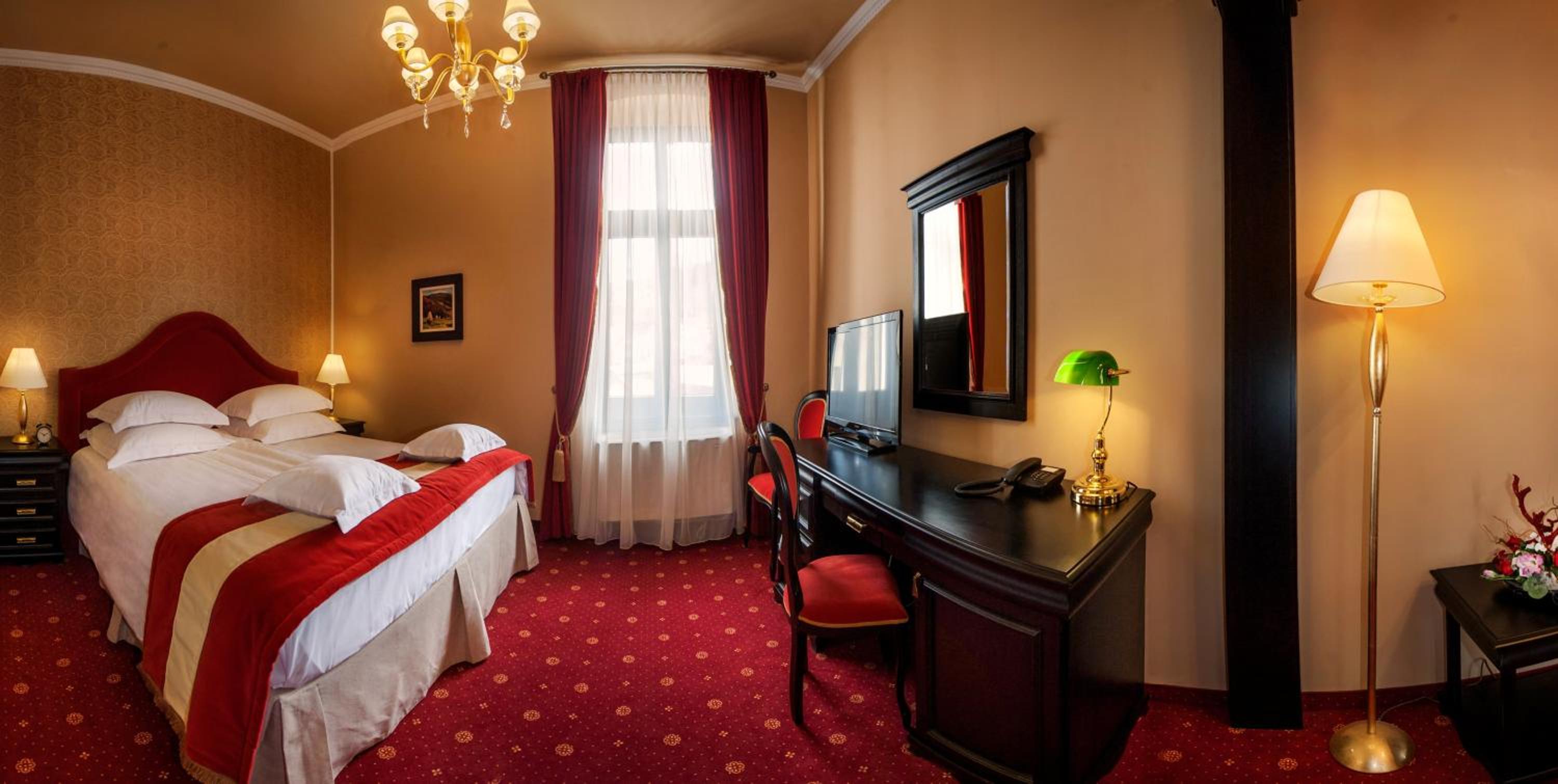 Deluxe Double Room photo 3