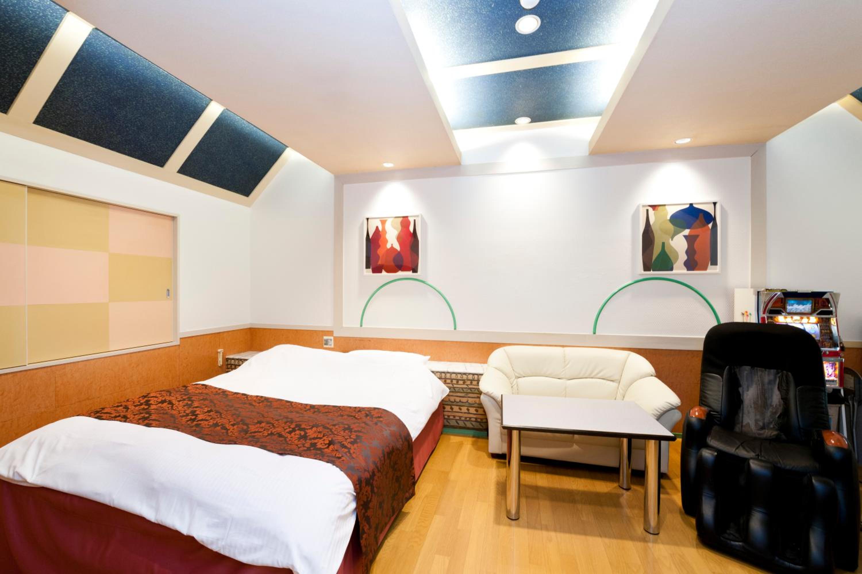 Standard Double Room - Photo 6