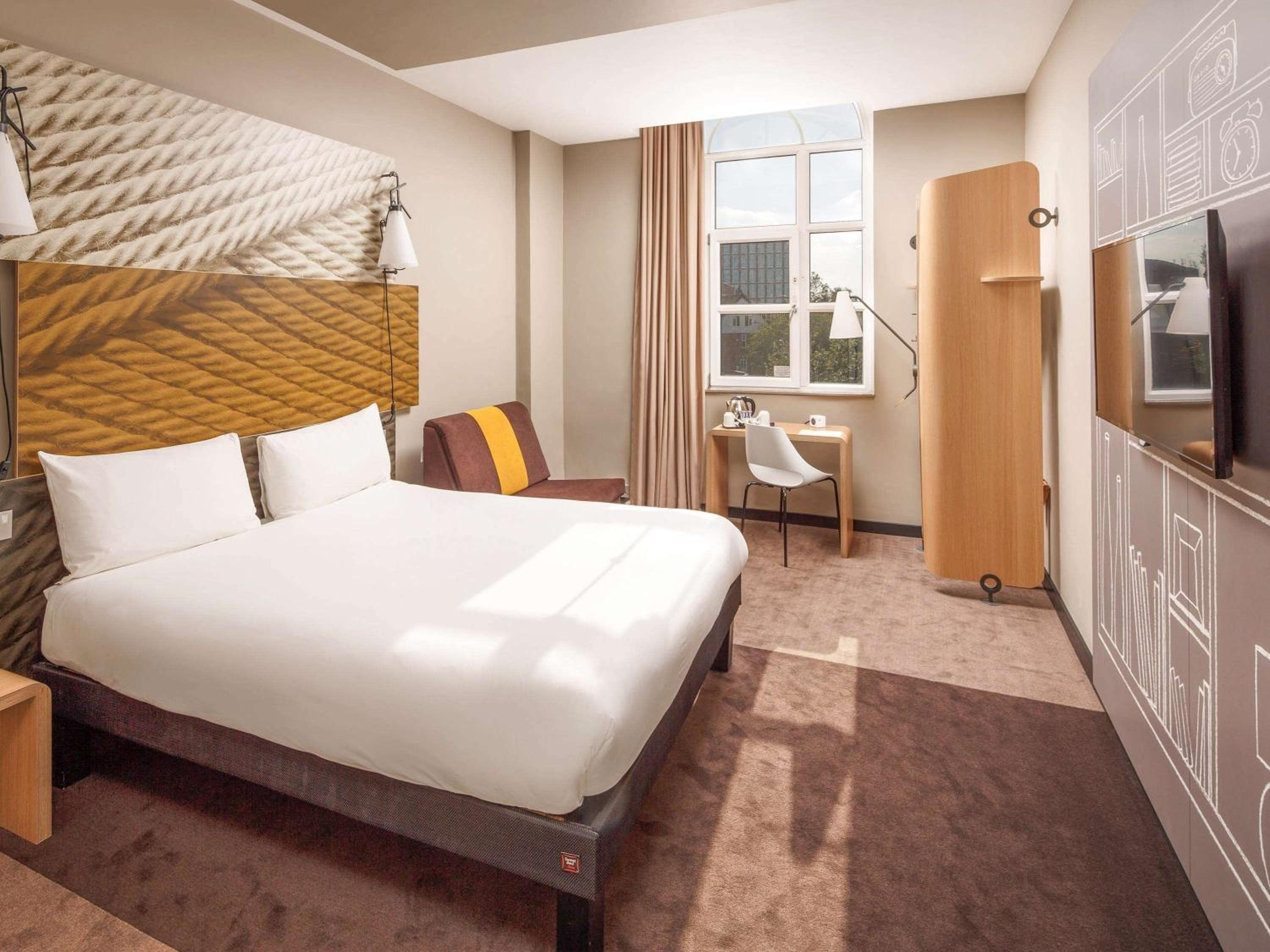 Twin Room - Photo 1
