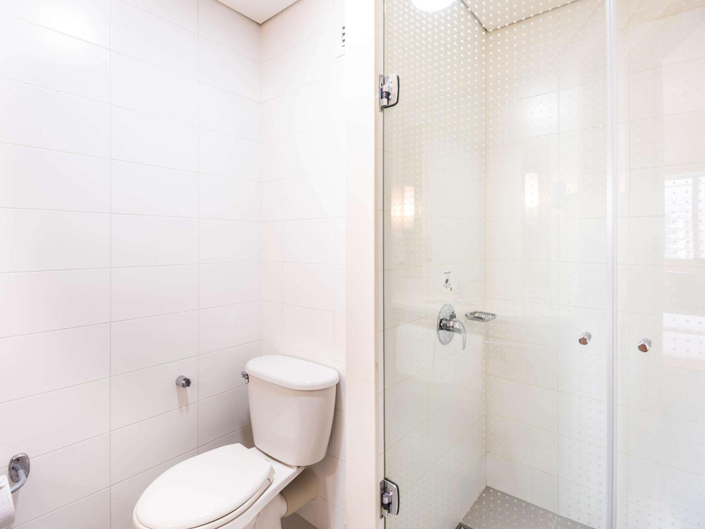Standard Twin Room - Photo 3