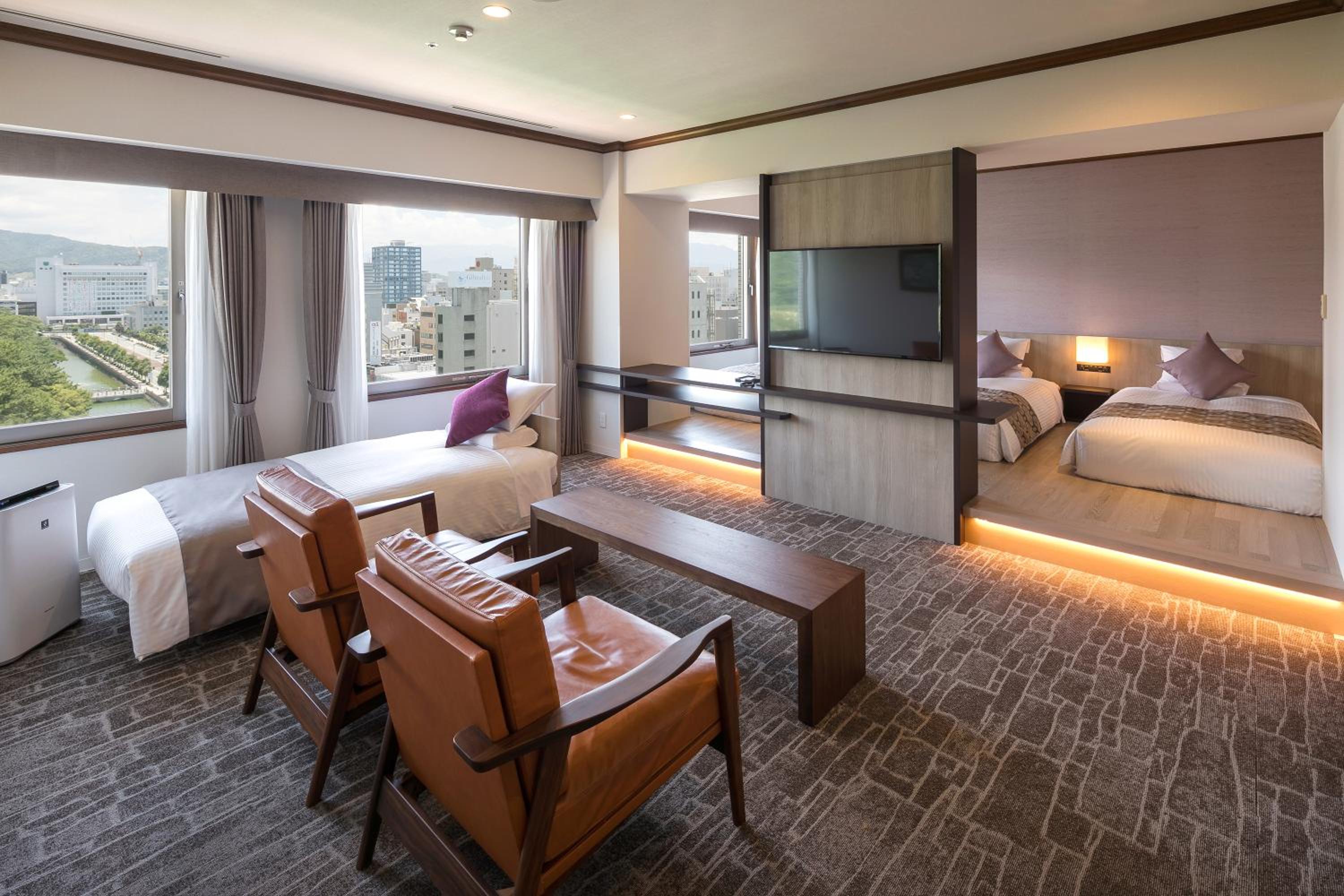 Deluxe Triple Room with Castle View - Non-Smoking - Photo 5