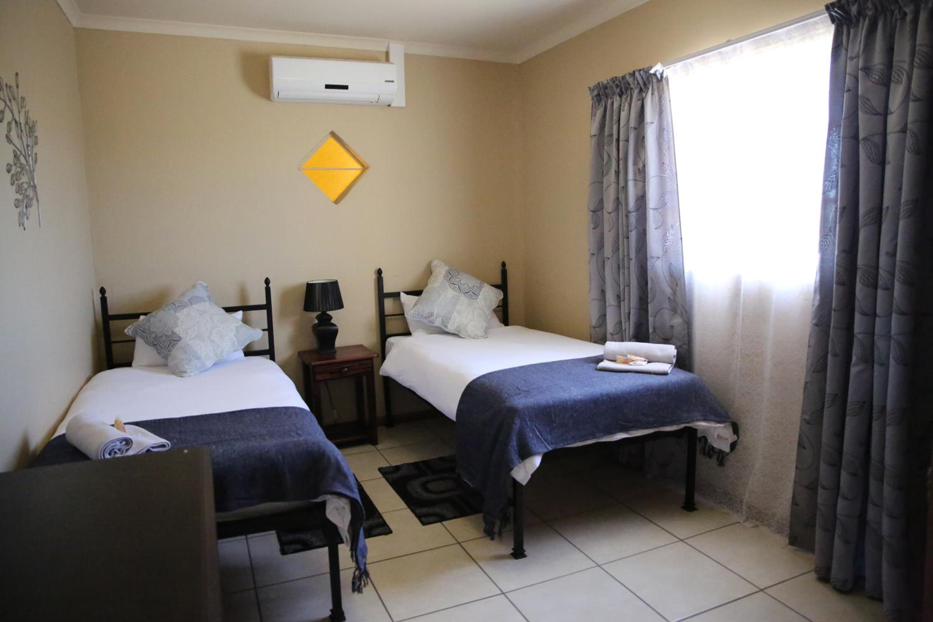 Three-Bedroom Villa photo 3