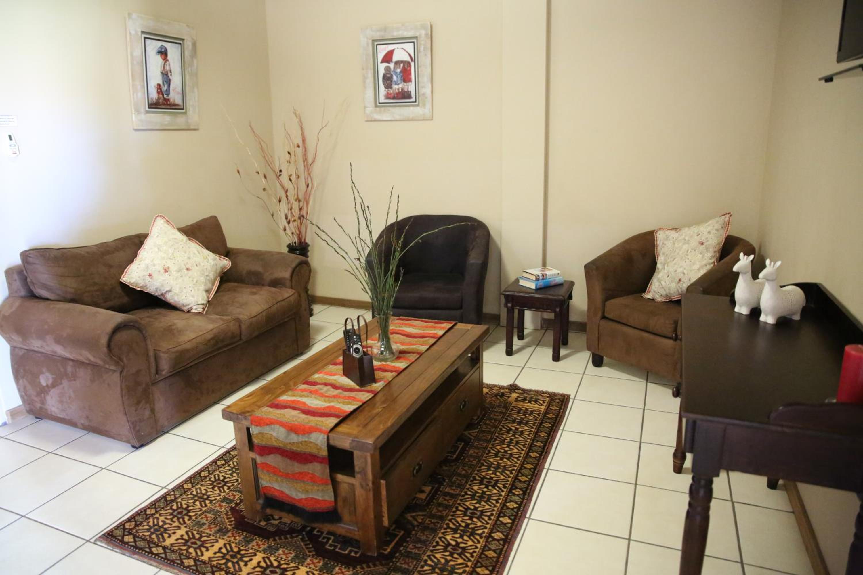 Family Room photo 1