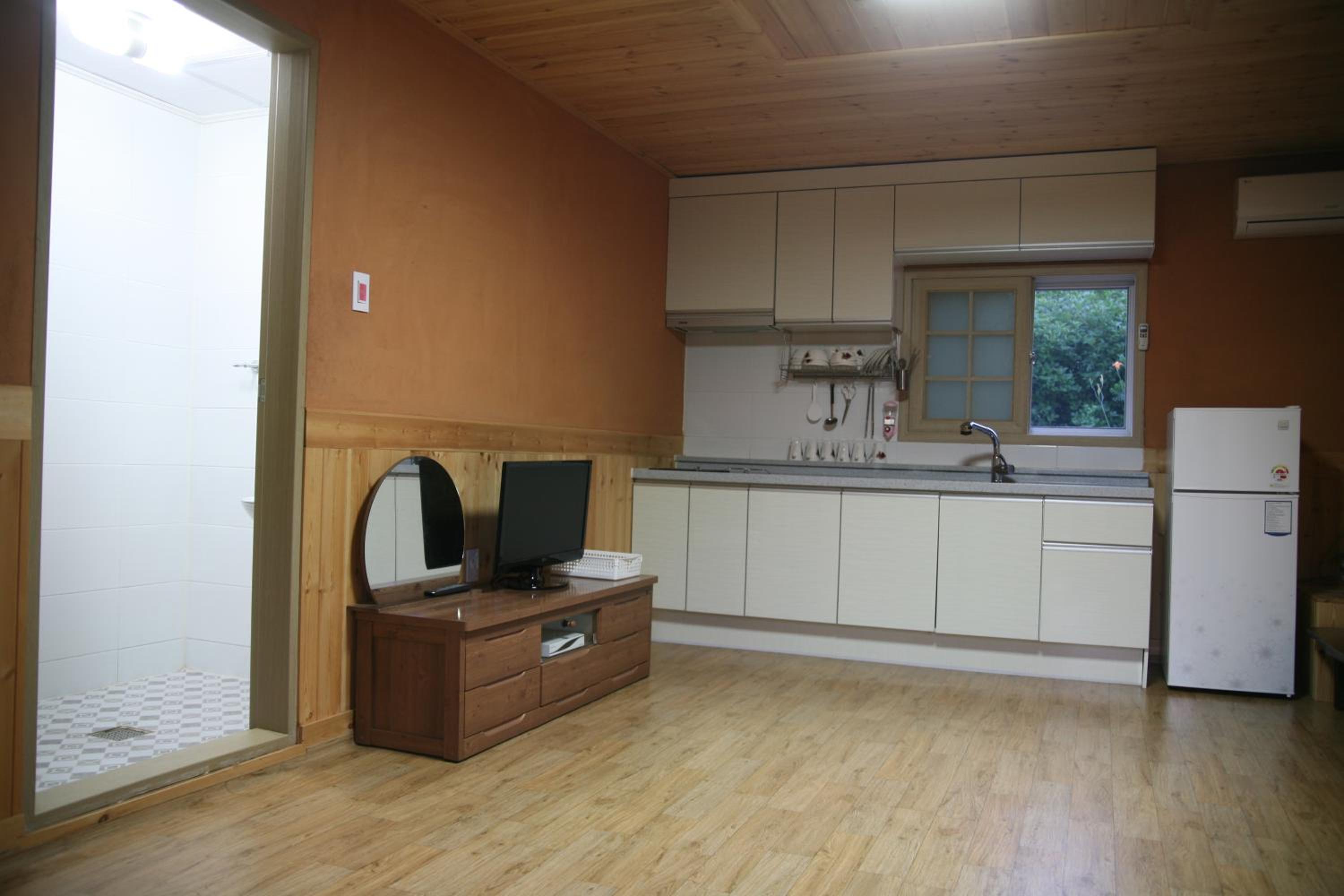Family Studio photo 2