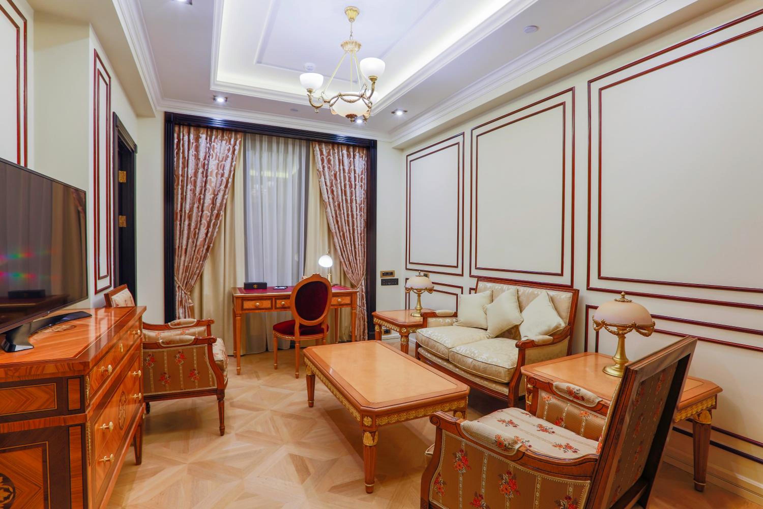 Premier Suite photo 2