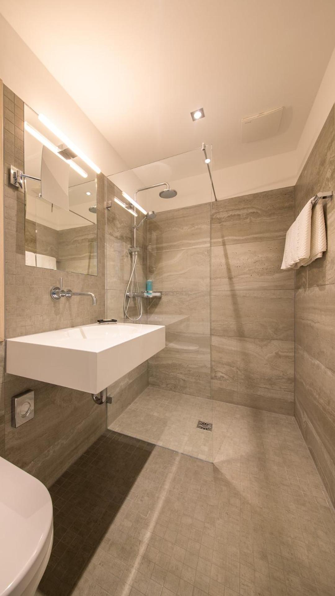 Superior Double Room with chair-bed photo 3