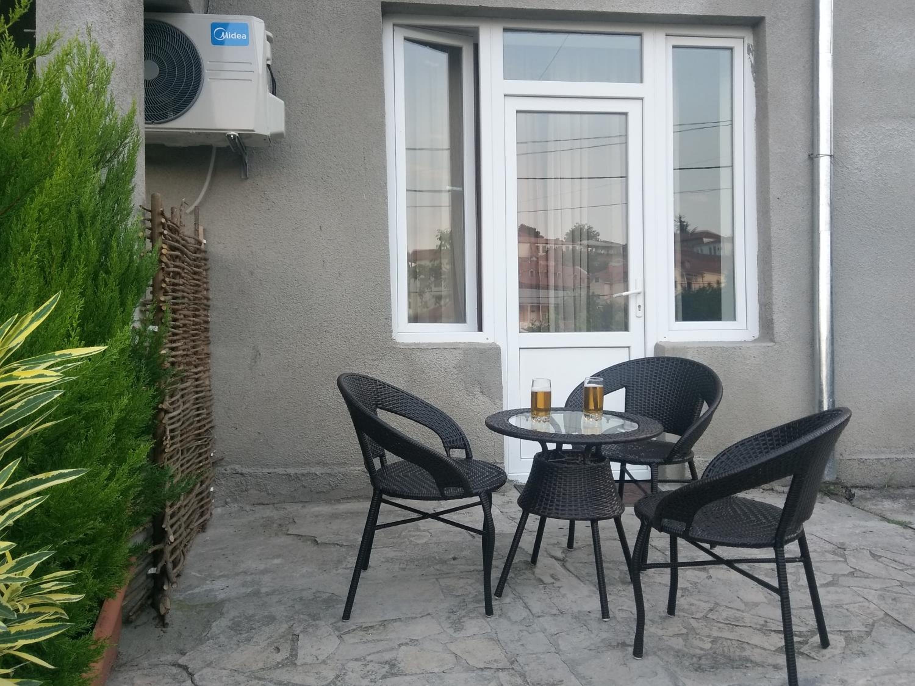 Family Room with Terrace photo 3