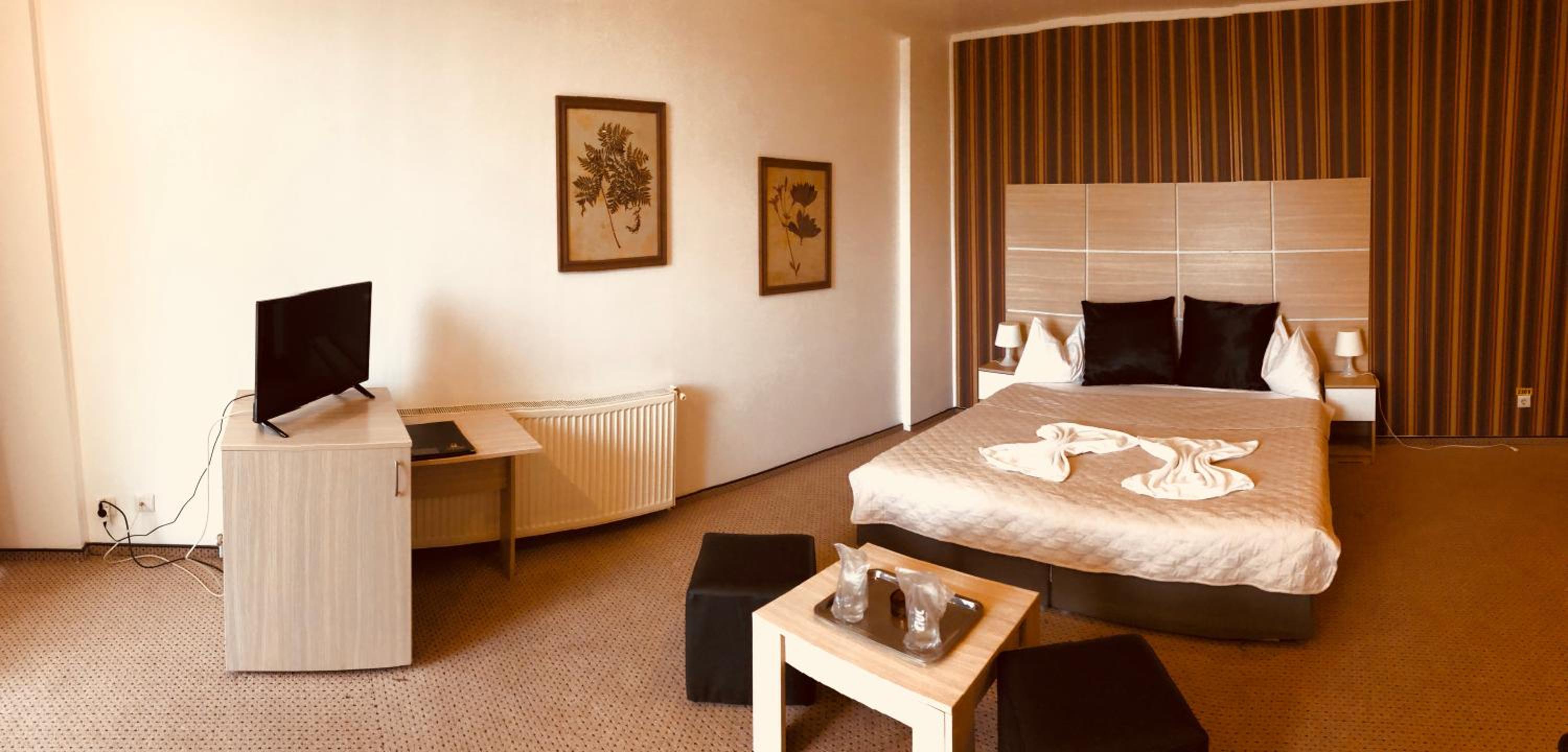 Standard Double Room - Photo 32