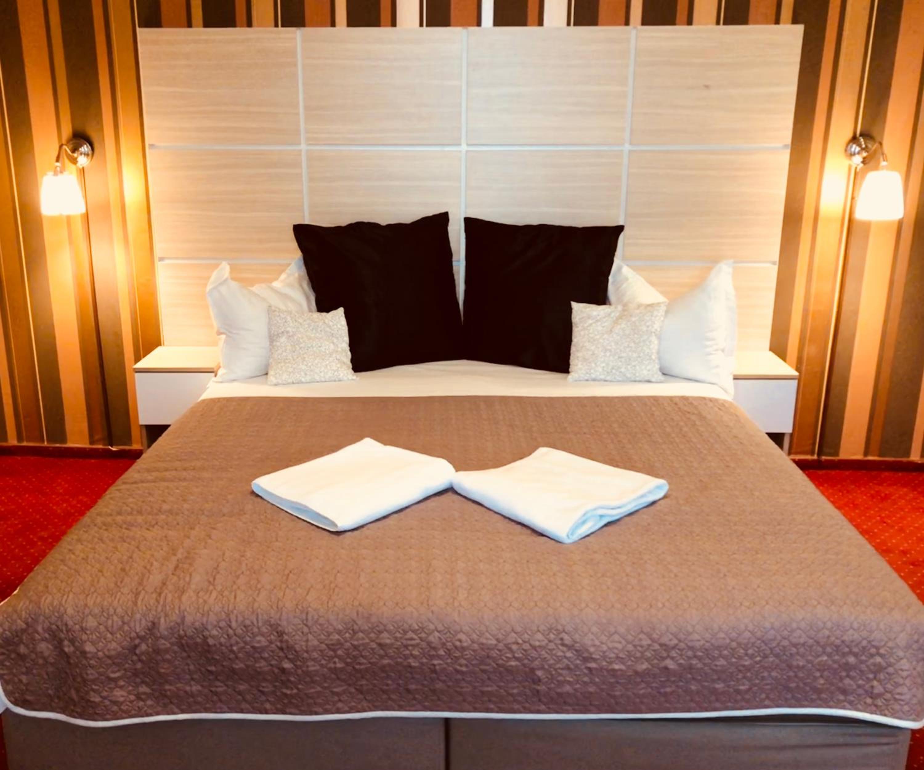 Standard Double Room - Photo 33