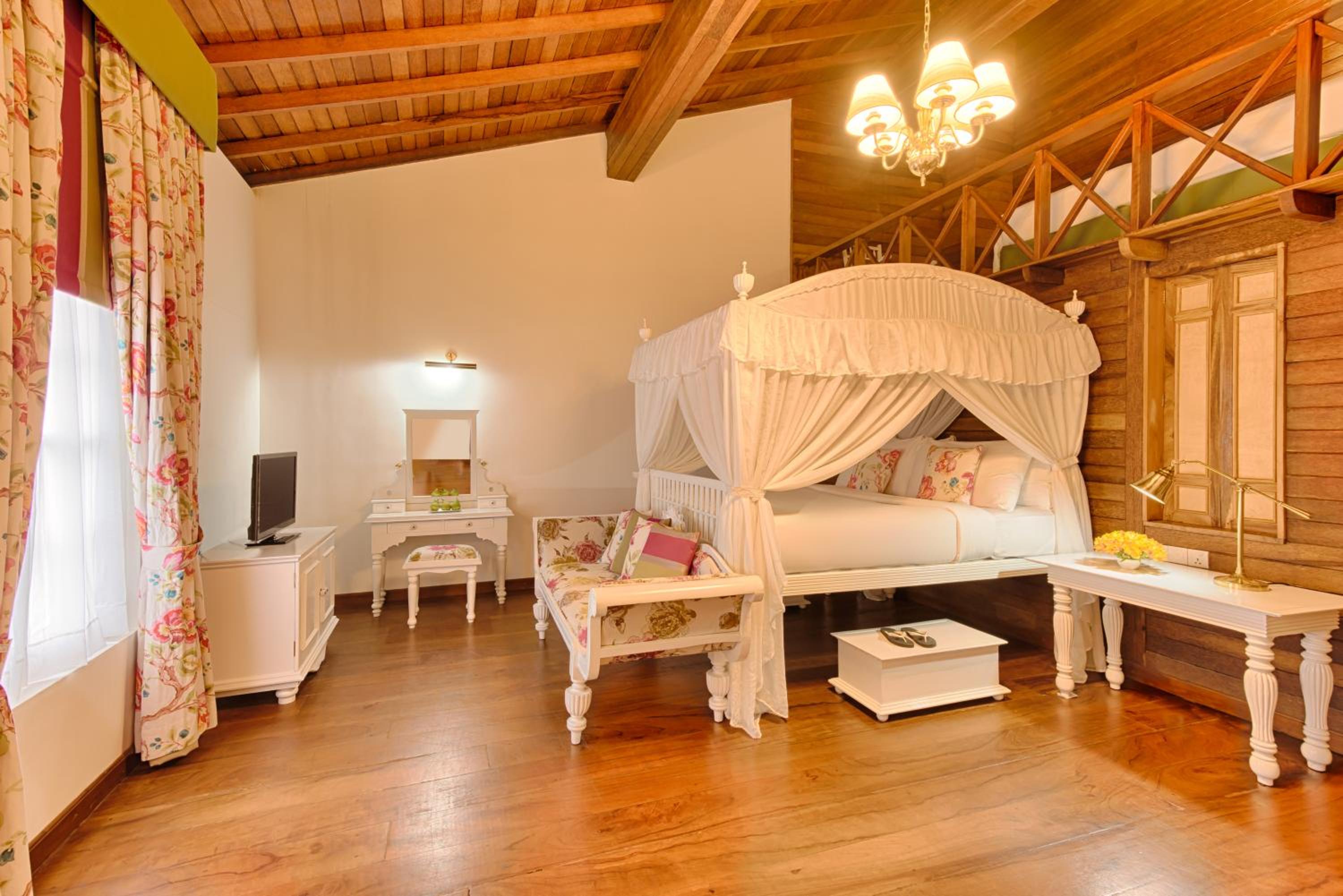 Gem Suite - Photo 1