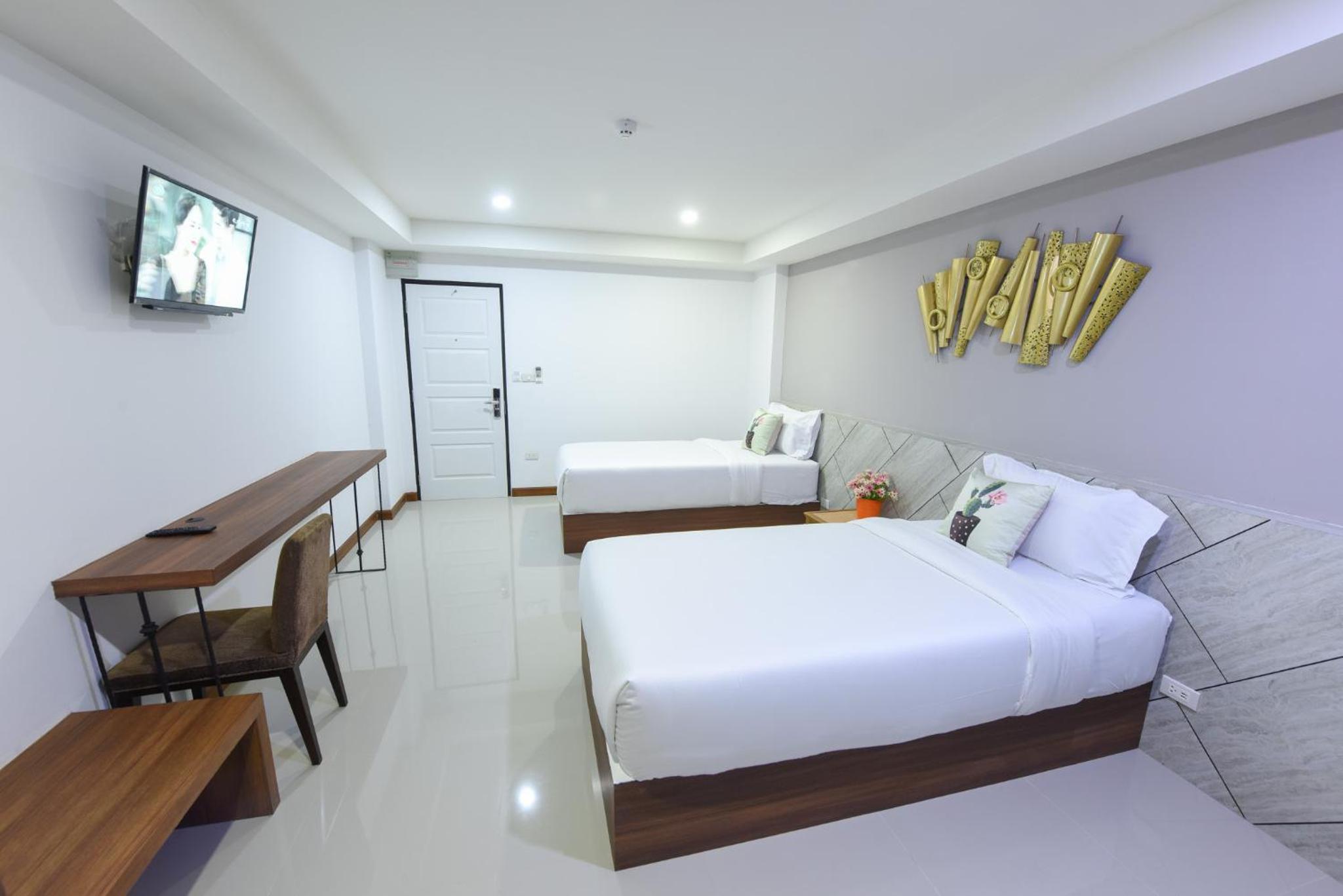 Deluxe Twin Room