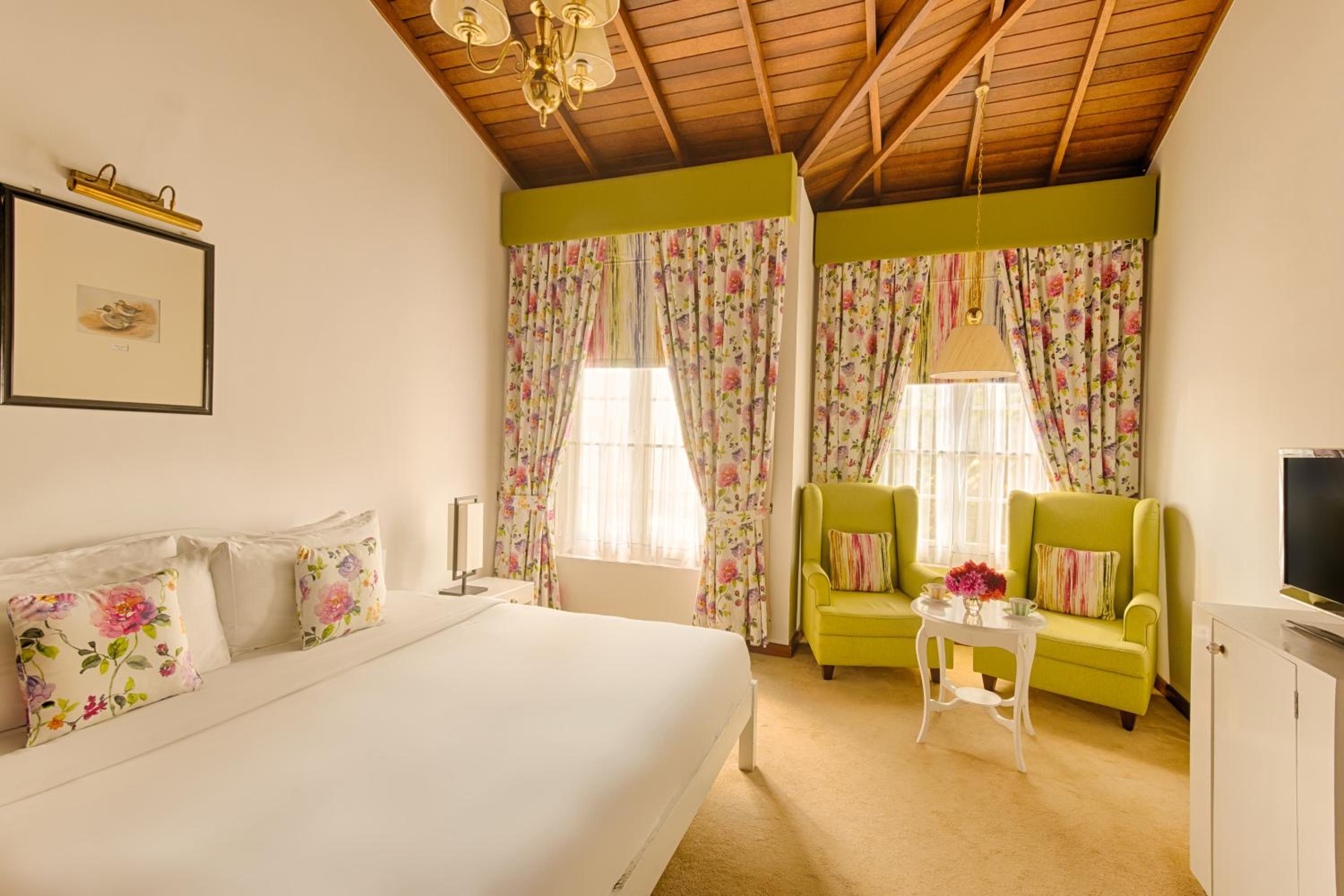 Deluxe Attic Room - Photo 1