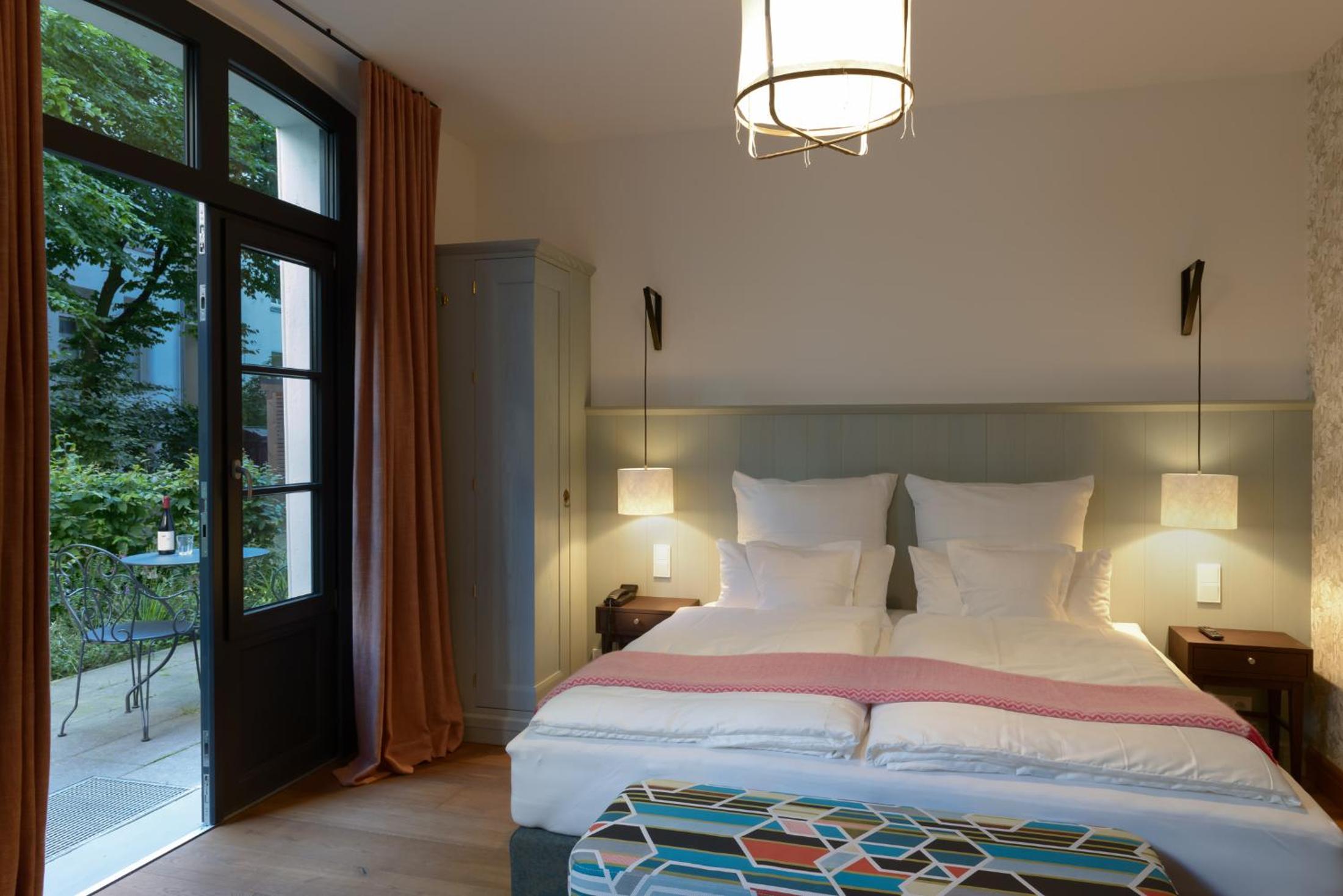 Deluxe Room - Photo 1