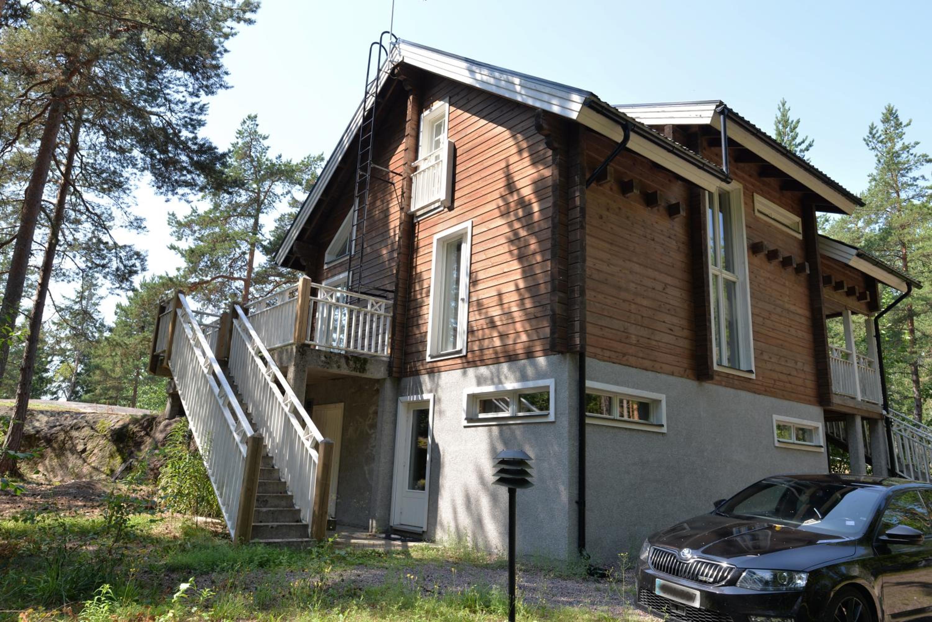 Villa photo 2