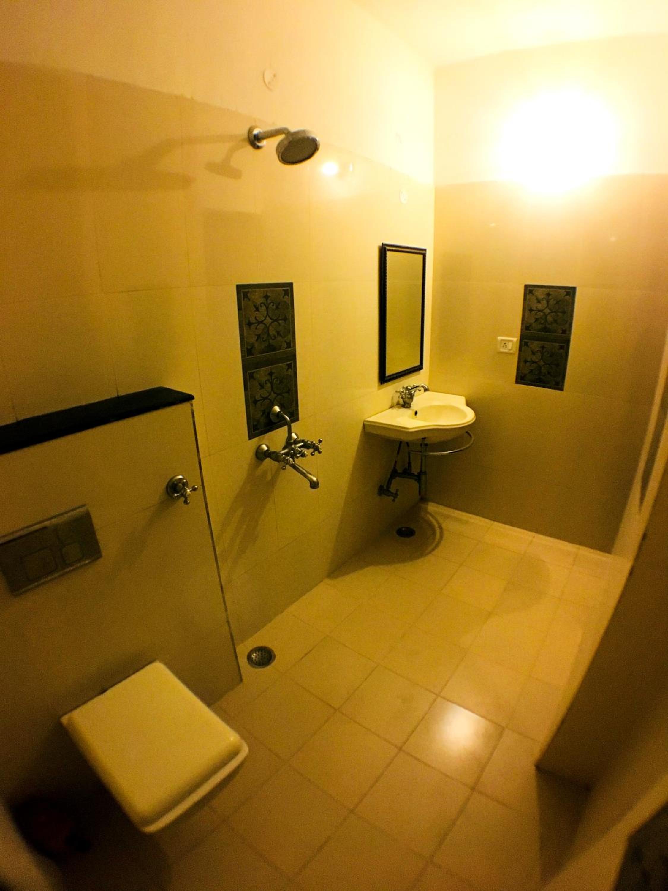Semi Deluxe Double or Twin Room