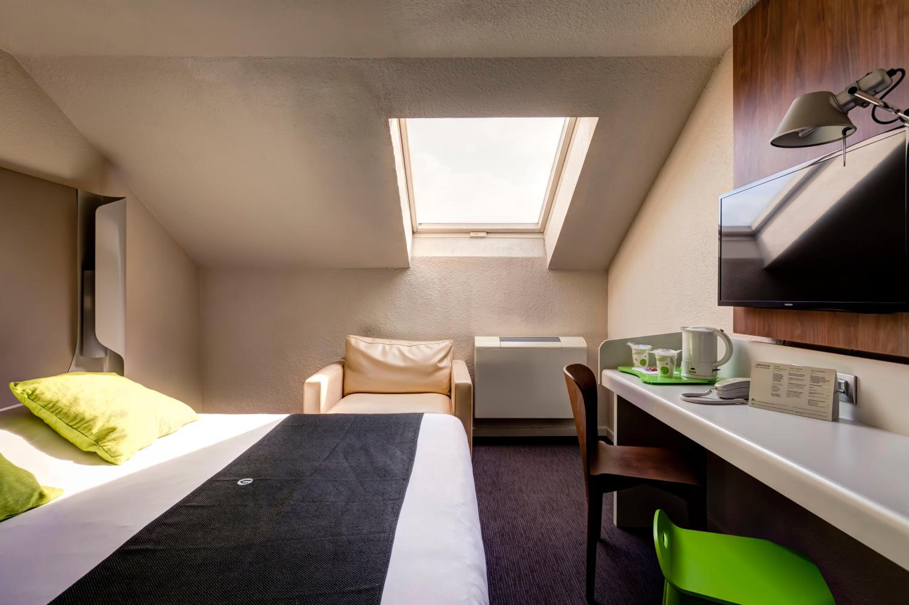 Double Room - Photo 9